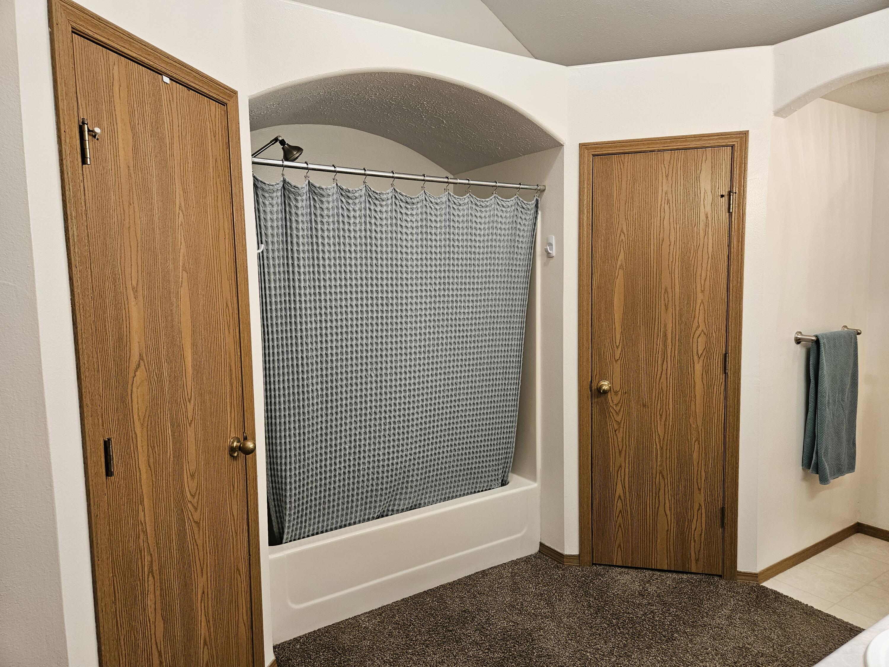 966 Cowan Street Property Photo 14