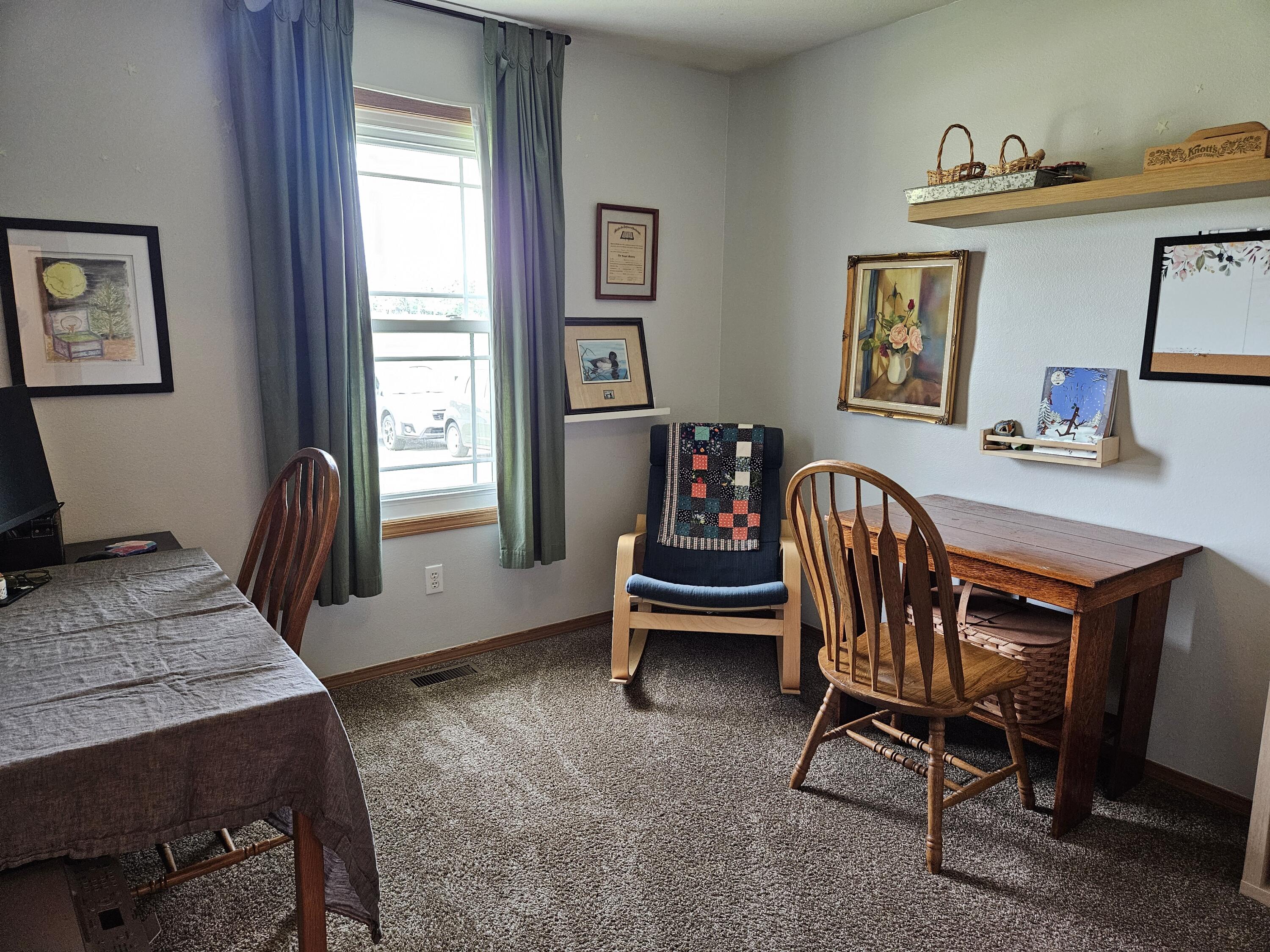 966 Cowan Street Property Photo 20