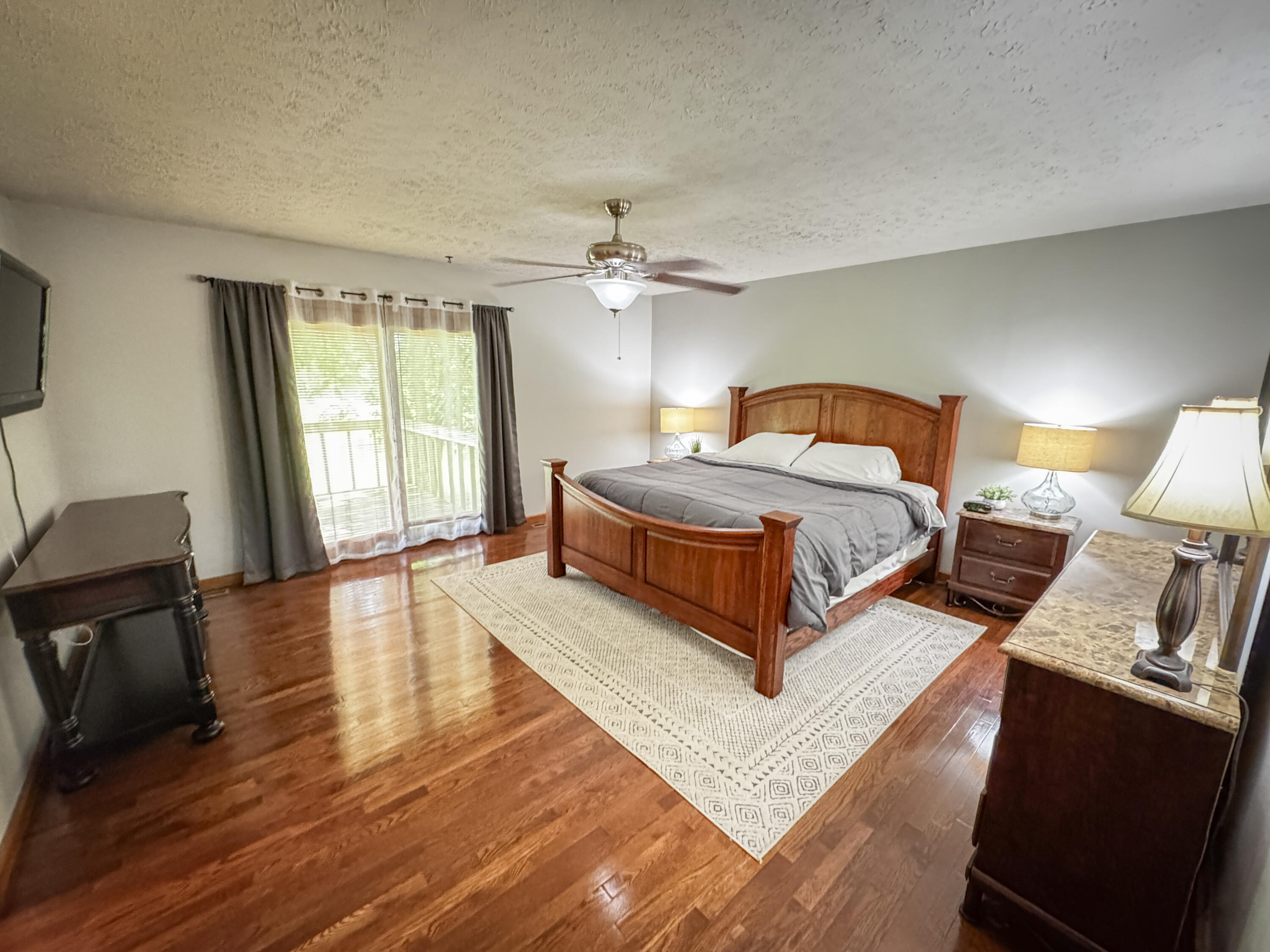5350 East Farm Road 168 Property Photo 10