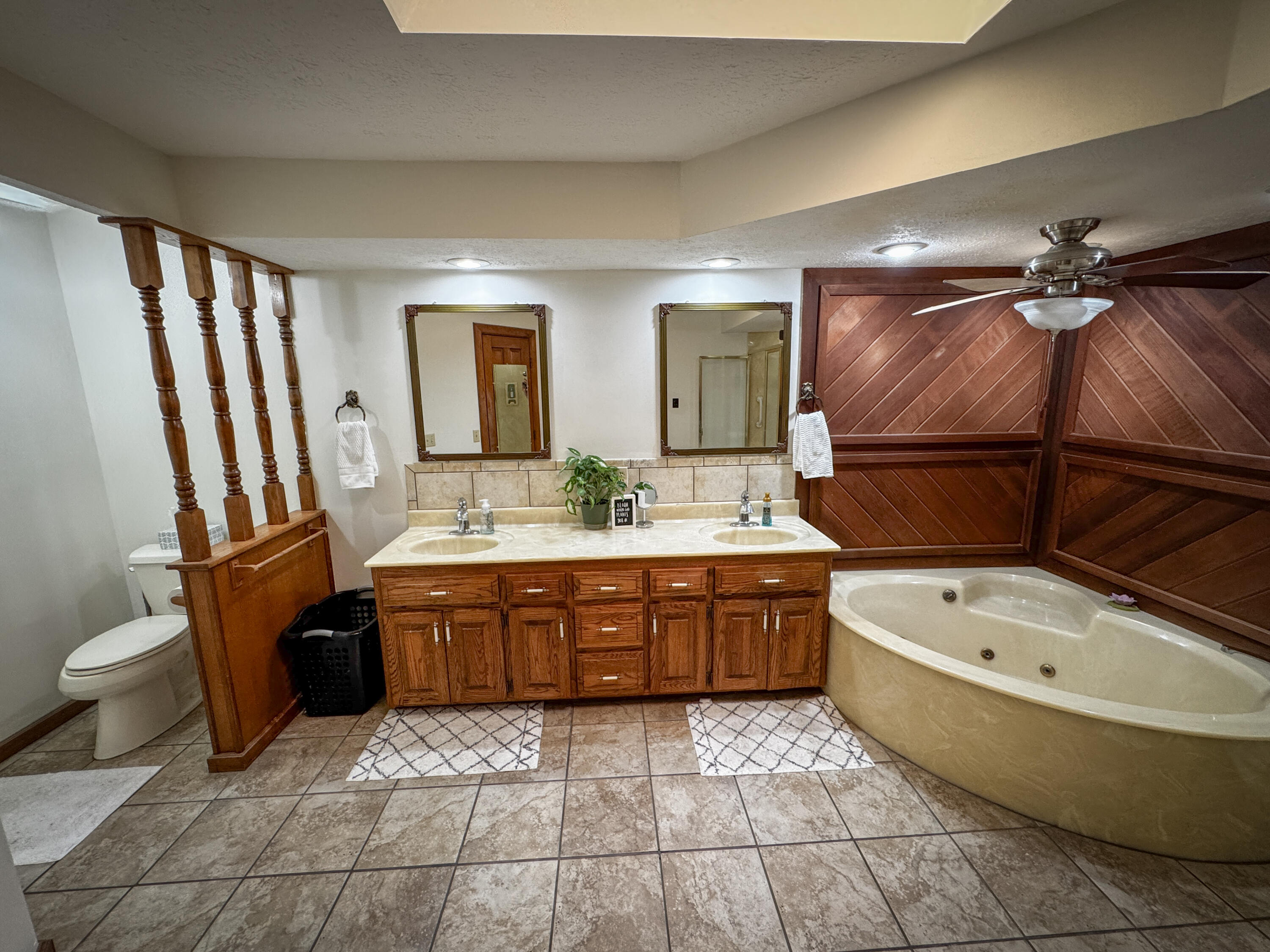 5350 East Farm Road 168 Property Photo 13