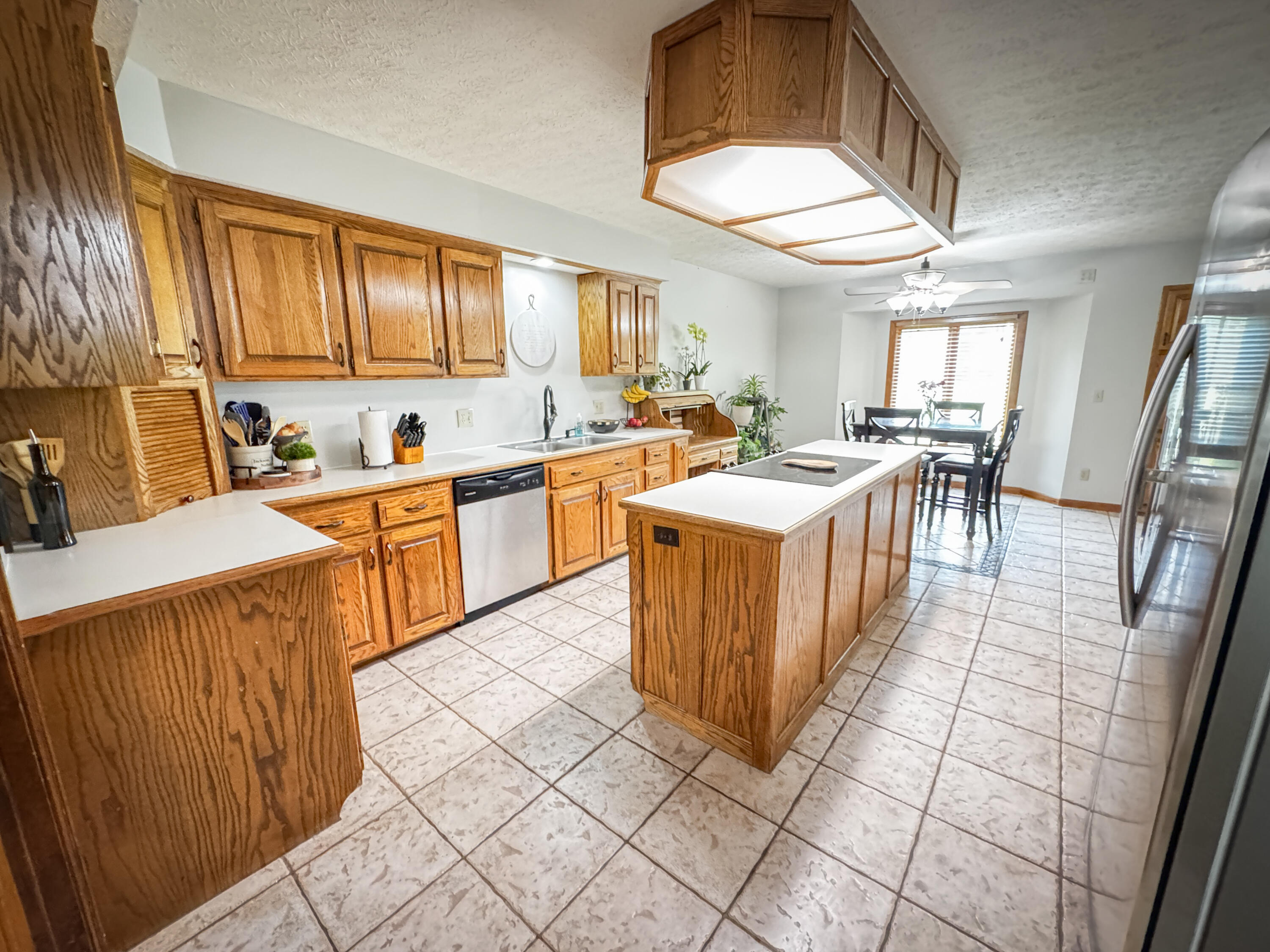 5350 East Farm Road 168 Property Photo 16