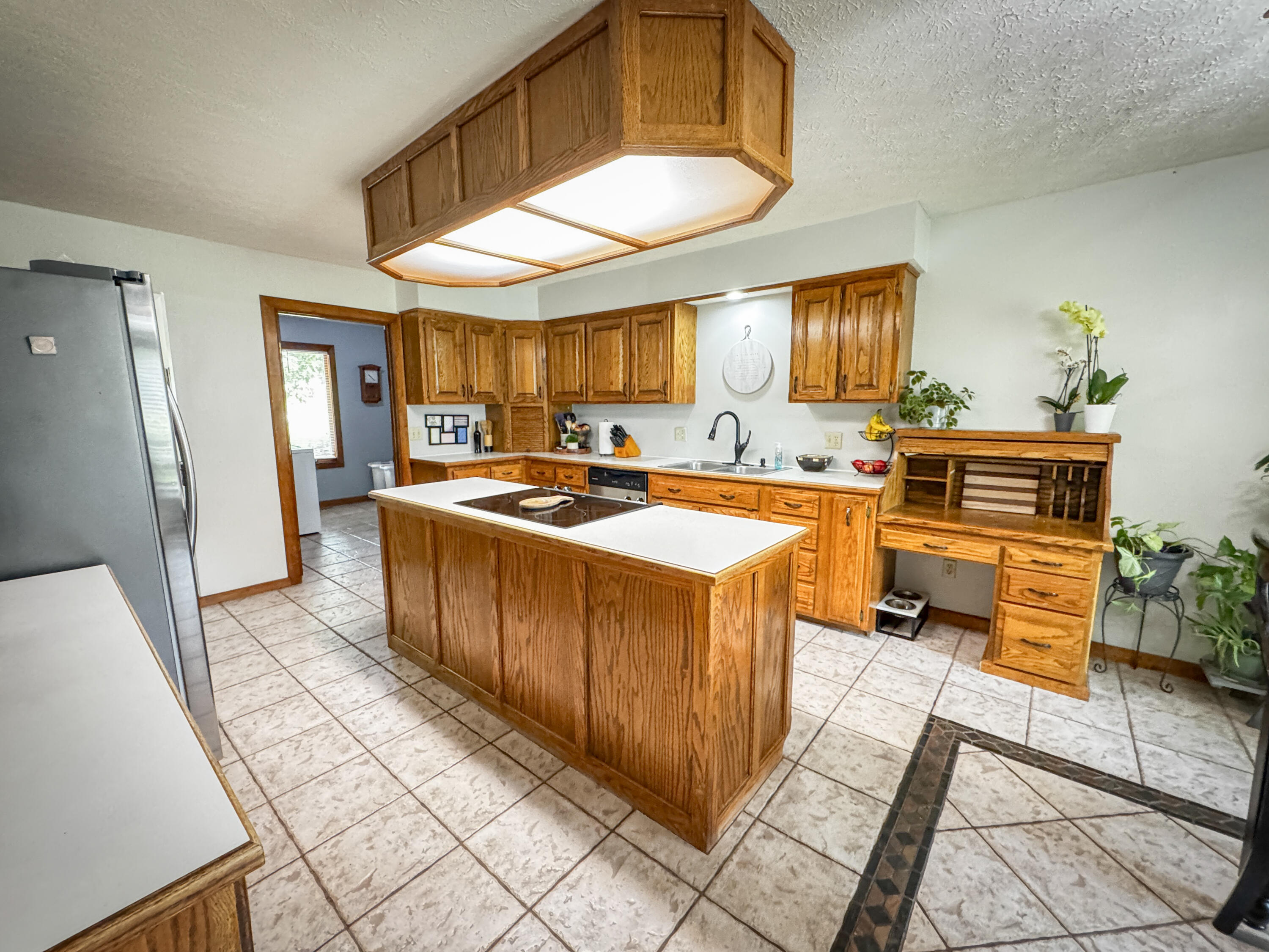 5350 East Farm Road 168 Property Photo 18