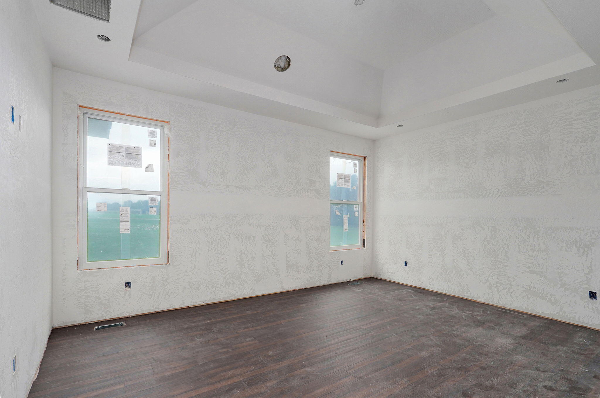 2925 West Edward Street Property Photo 6