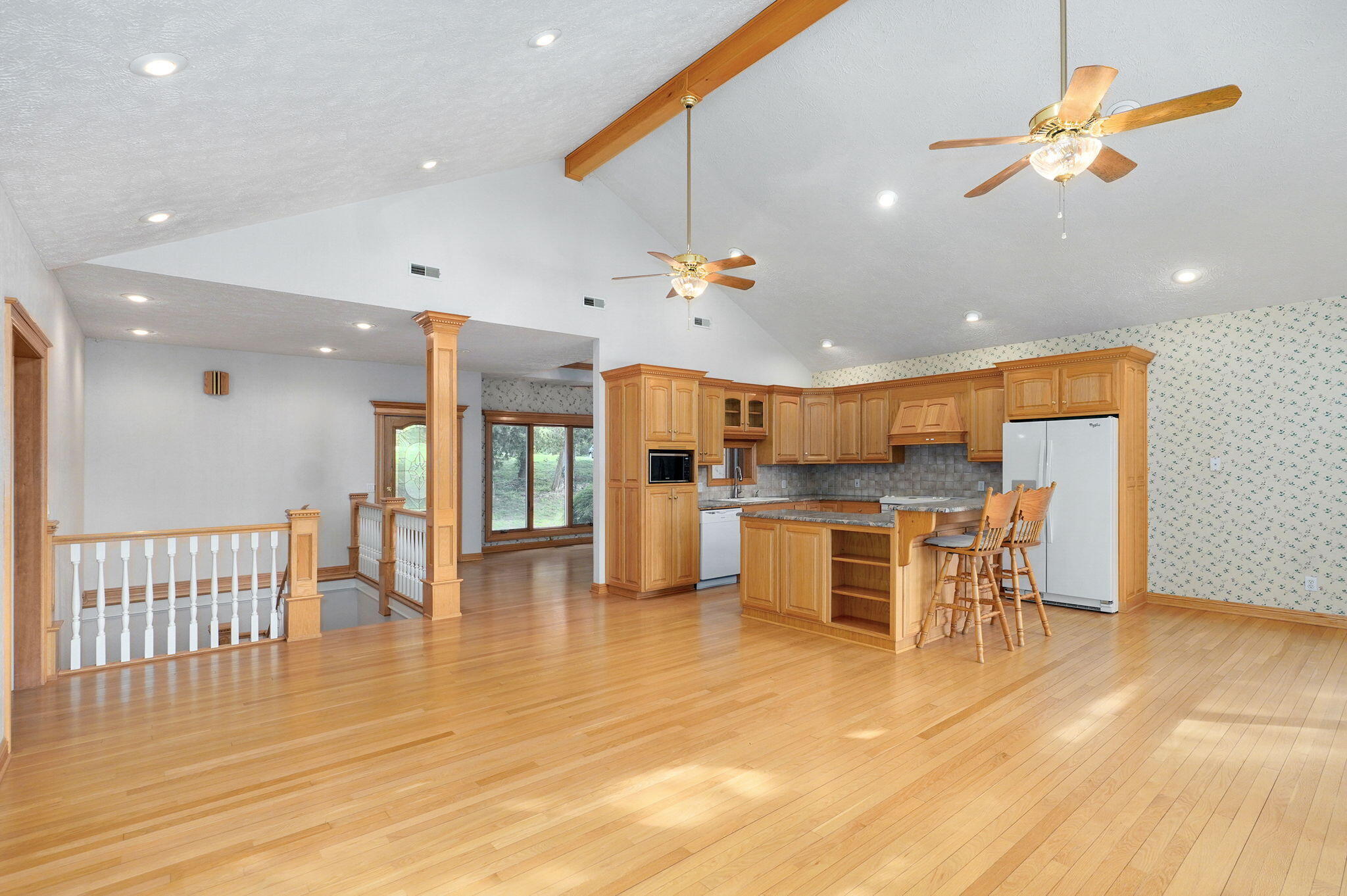 2124 East State Highway 215 Property Photo 19