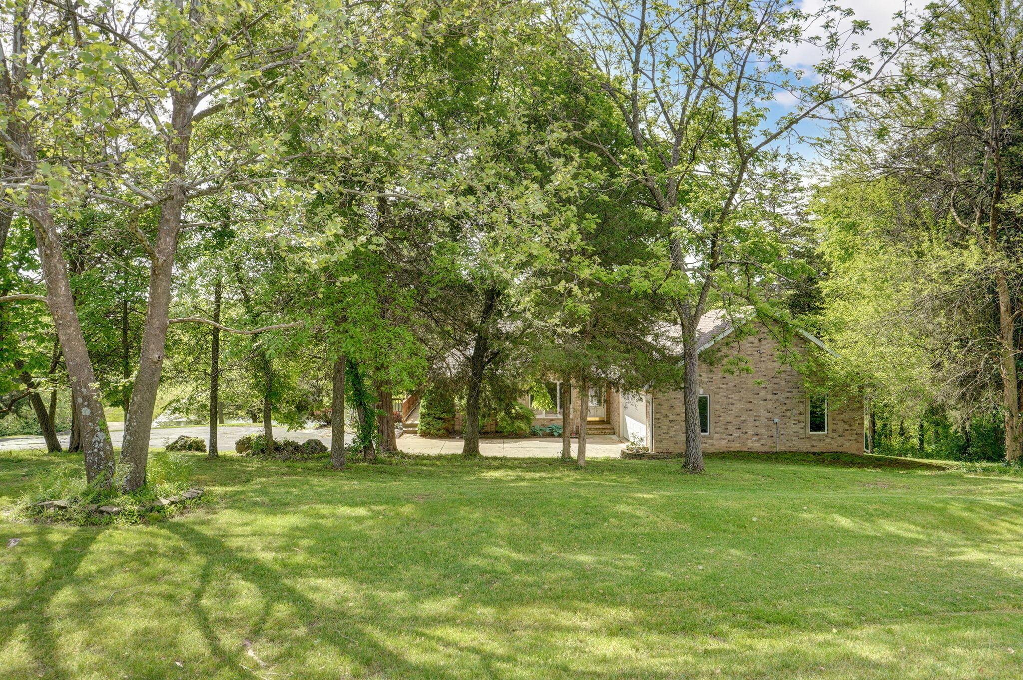2124 East State Highway 215 Property Photo 51