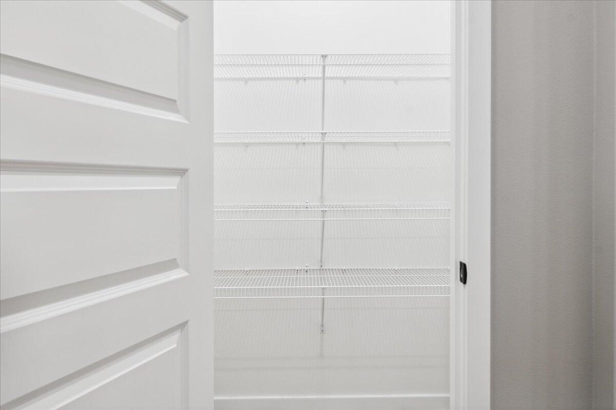 1239 West Arlington Court Property Photo 14