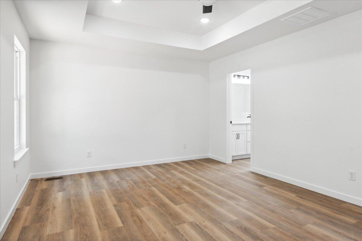 1239 West Arlington Court Property Photo 17