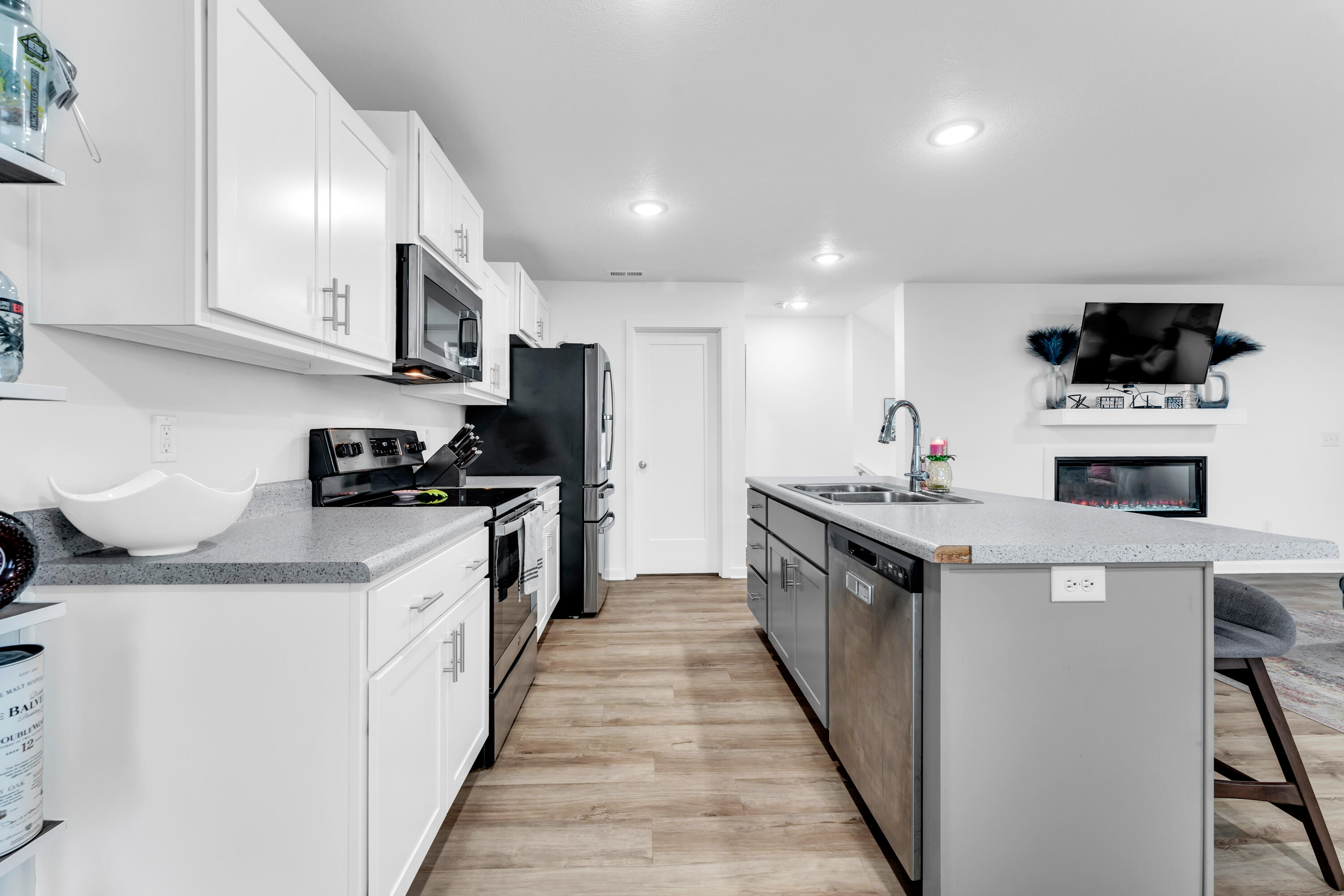 103 Great Plains Street Property Photo 14