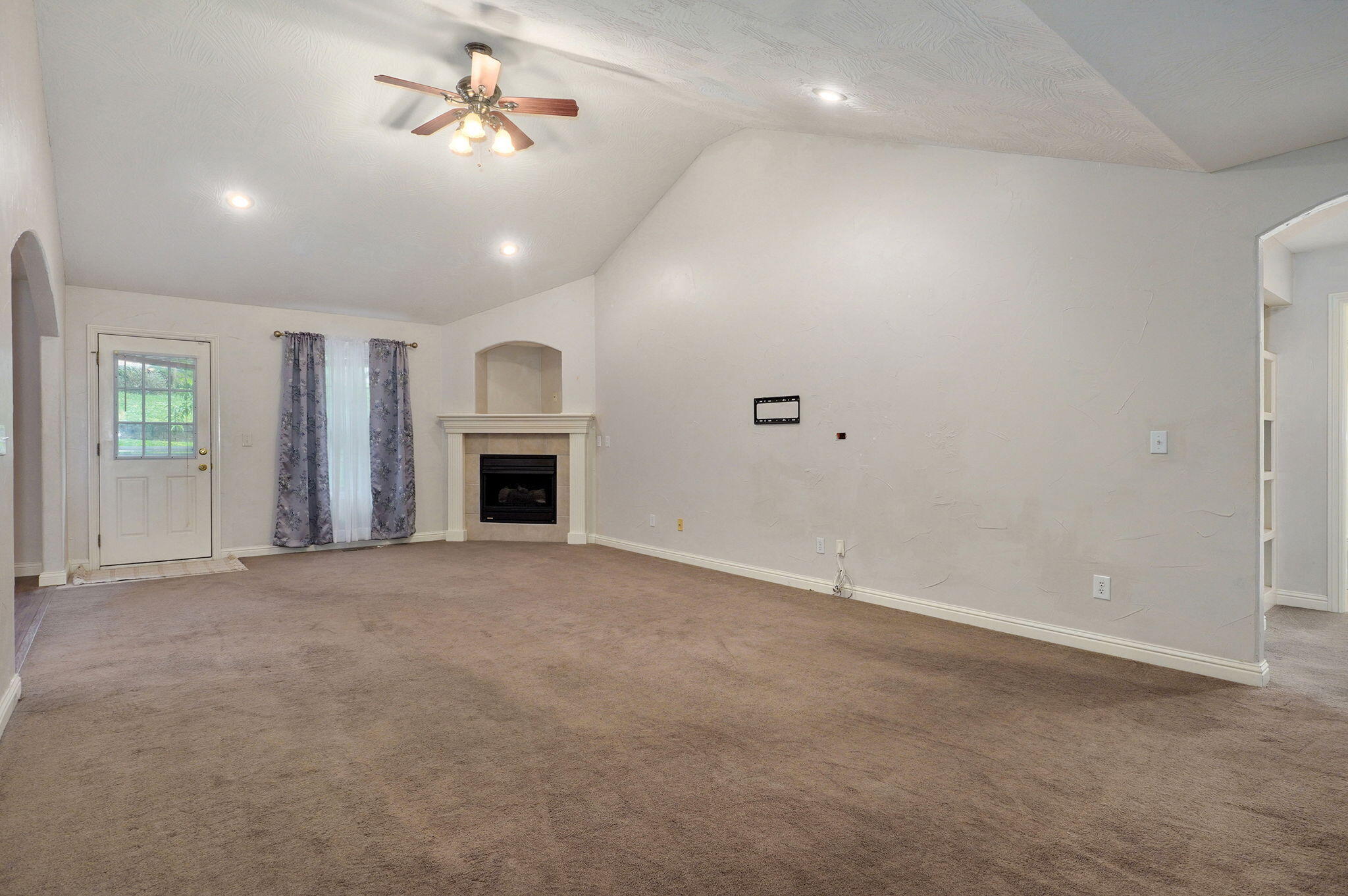 2304 South 12th Street Property Photo 3