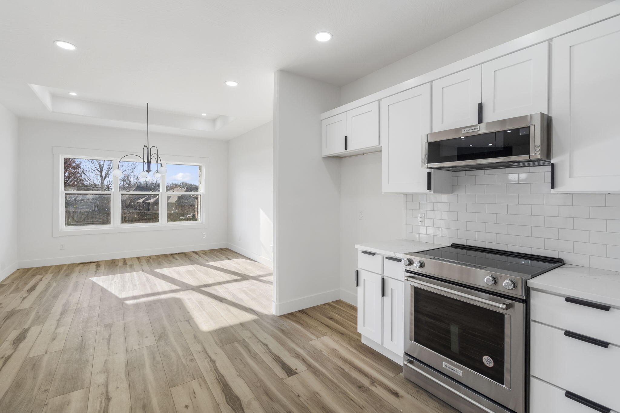 2048 North Sun Valley Drive Property Photo 10