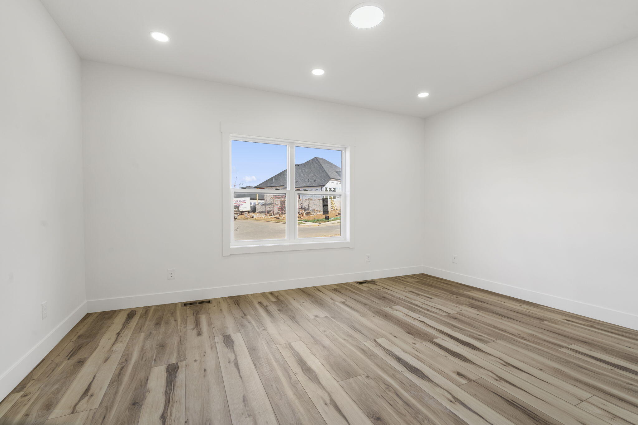 2048 North Sun Valley Drive Property Photo 21