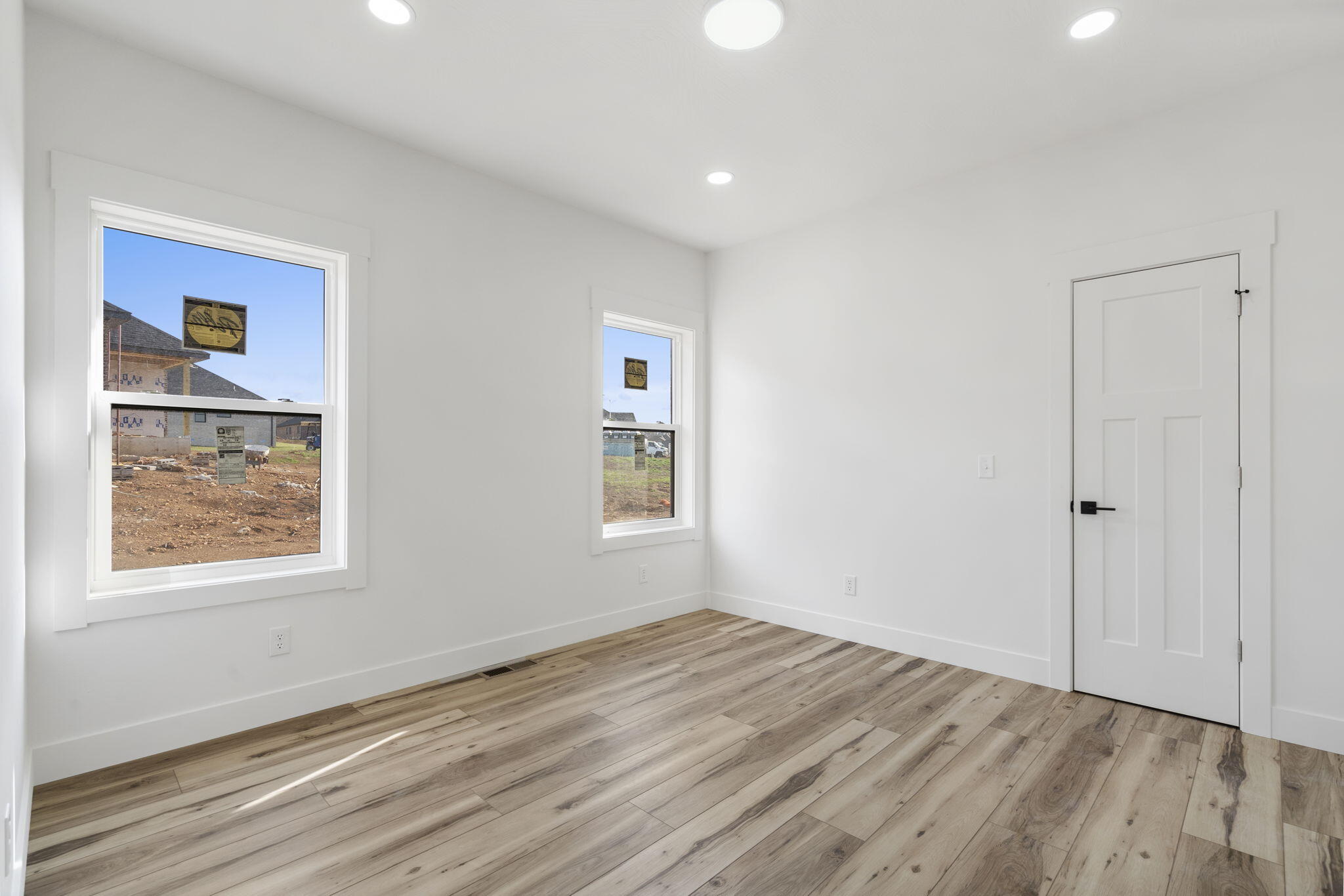 2048 North Sun Valley Drive Property Photo 23