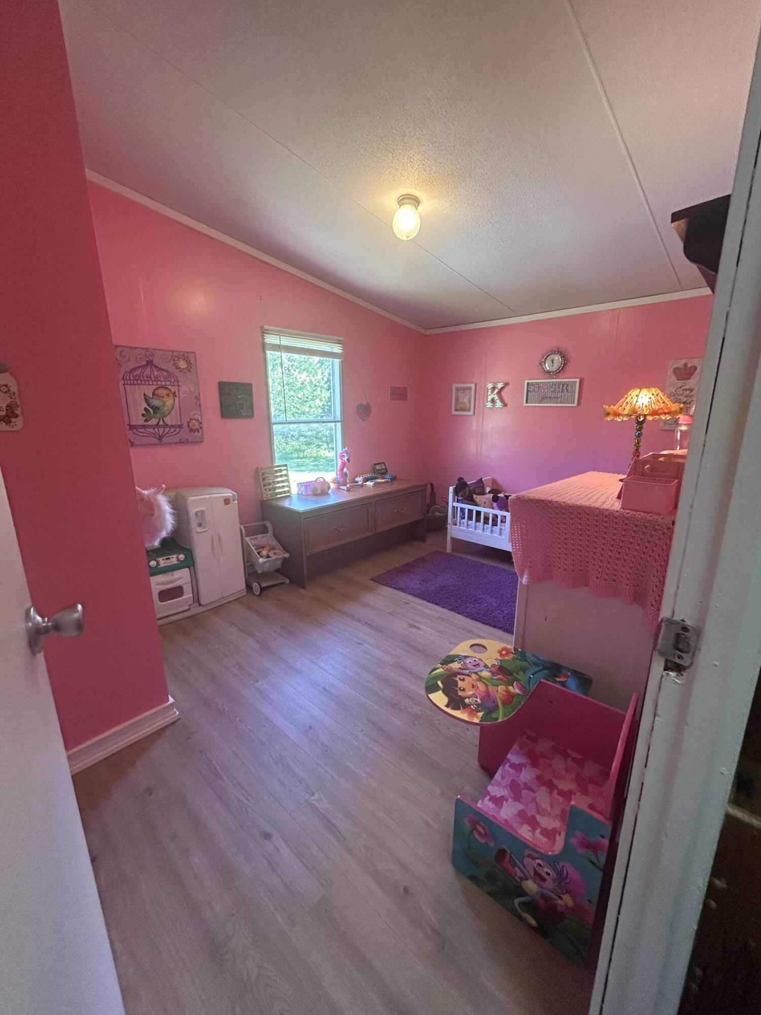 258 Temple Hill Drive Property Photo 15