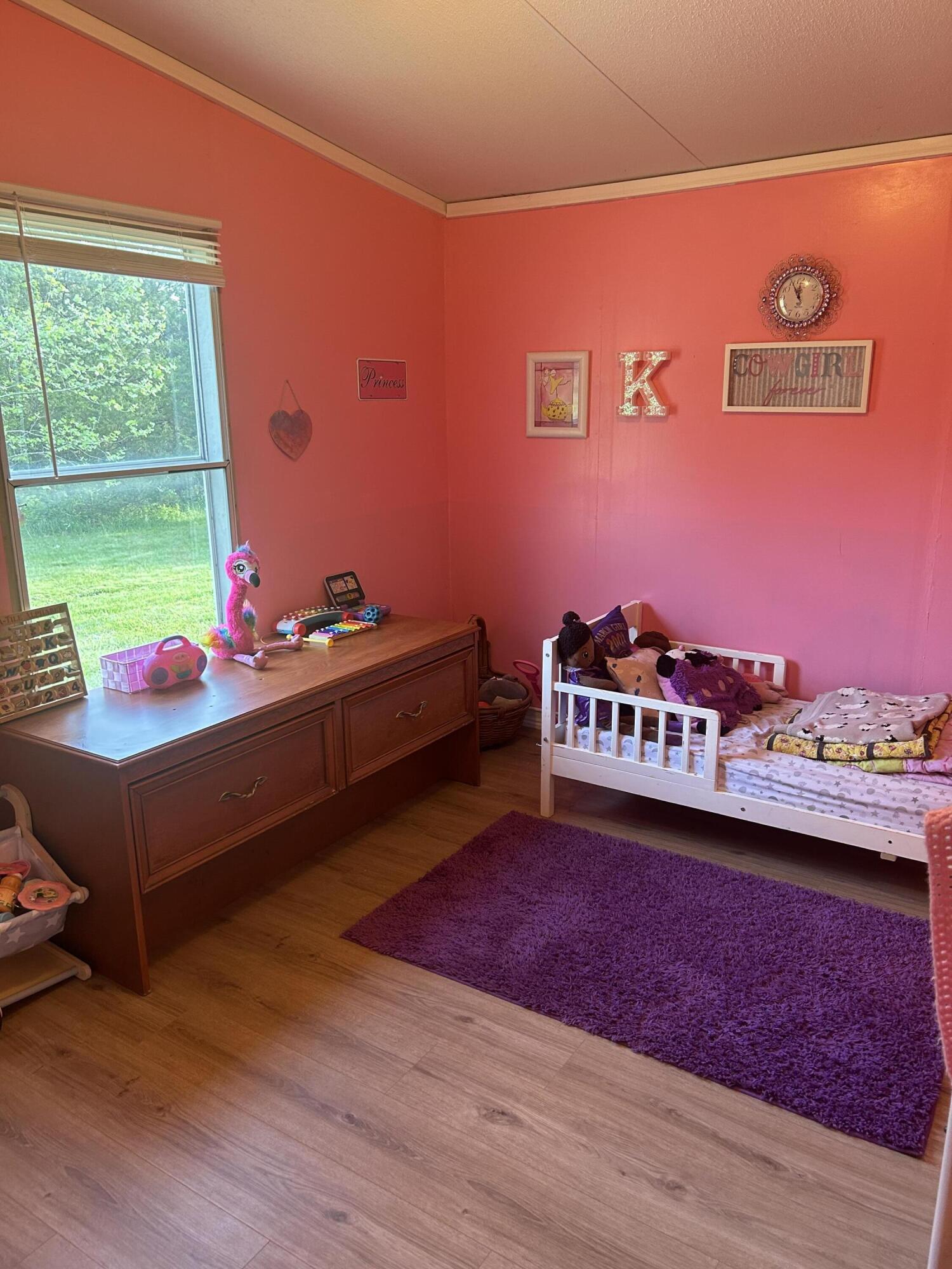 258 Temple Hill Drive Property Photo 16