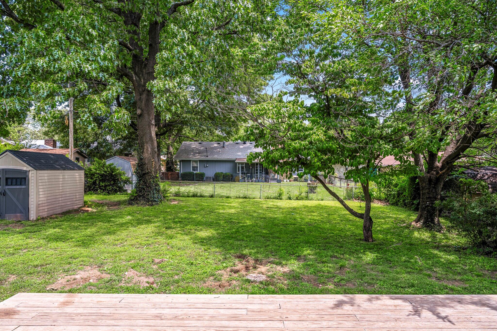 2835 East Linwood Street Property Photo 31