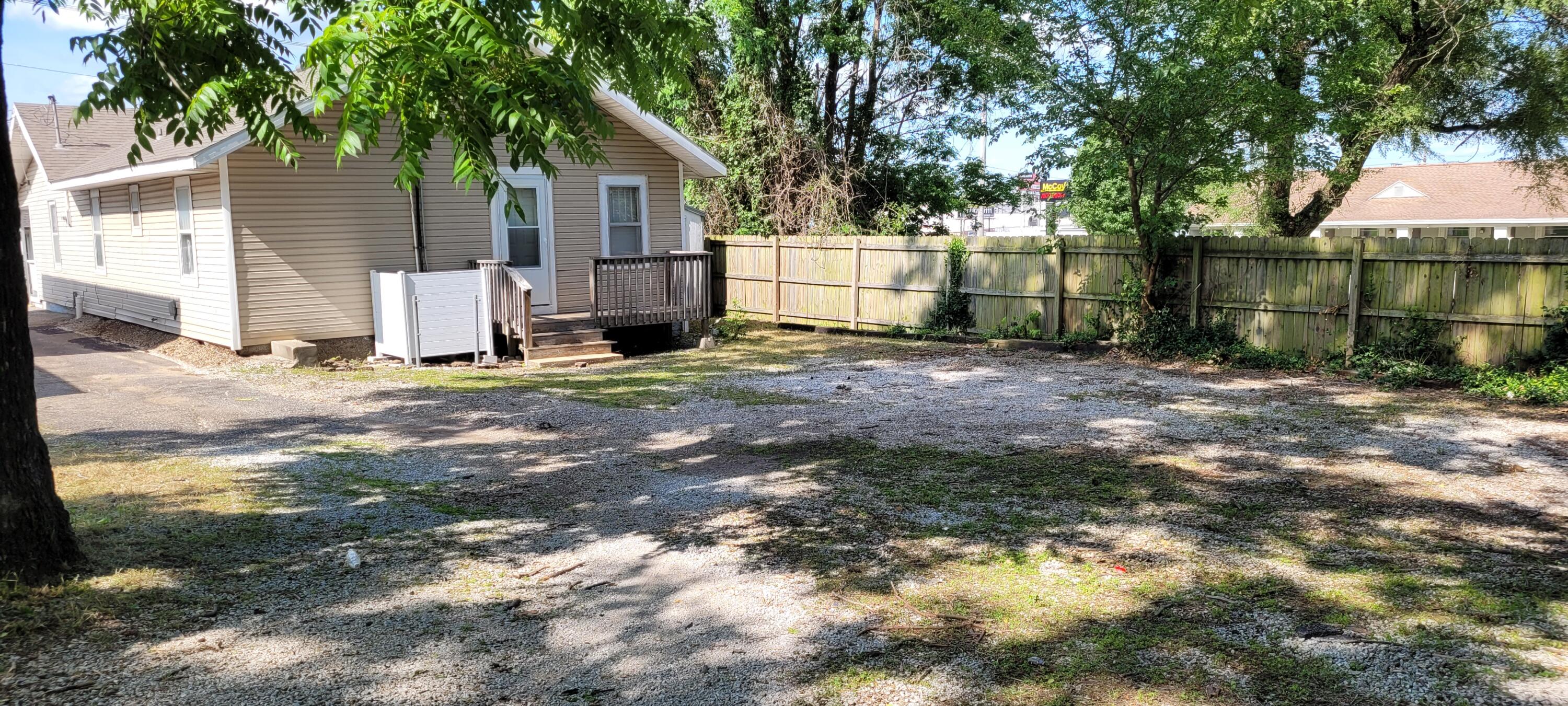1708 East St Louis Street Property Photo 33