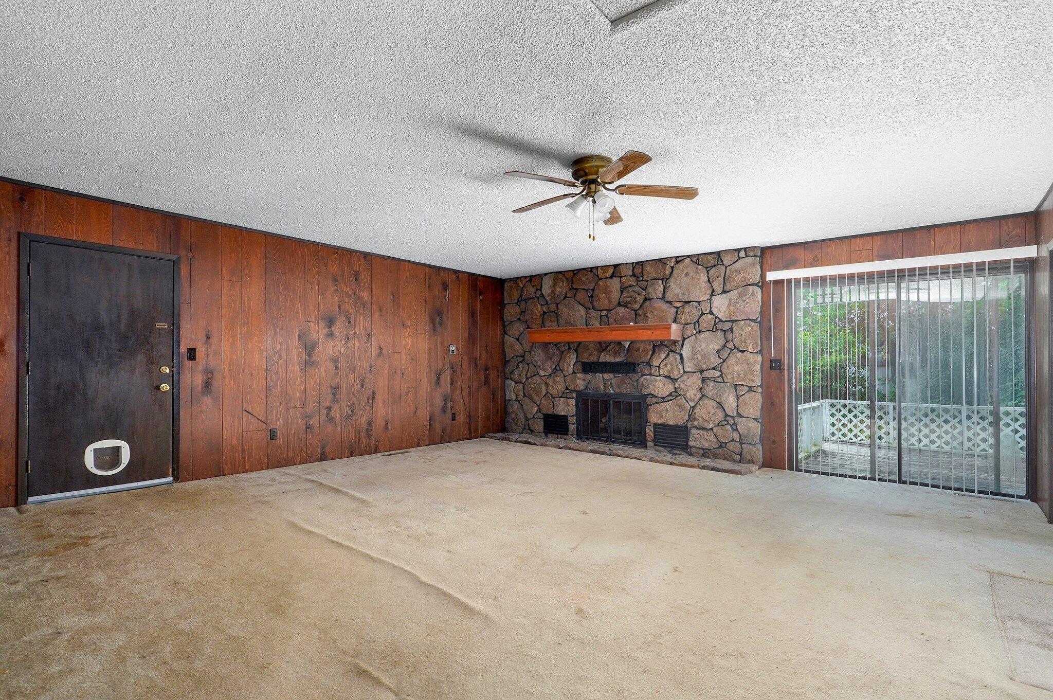 1007 South Walnut Terrace Drive Property Photo 9