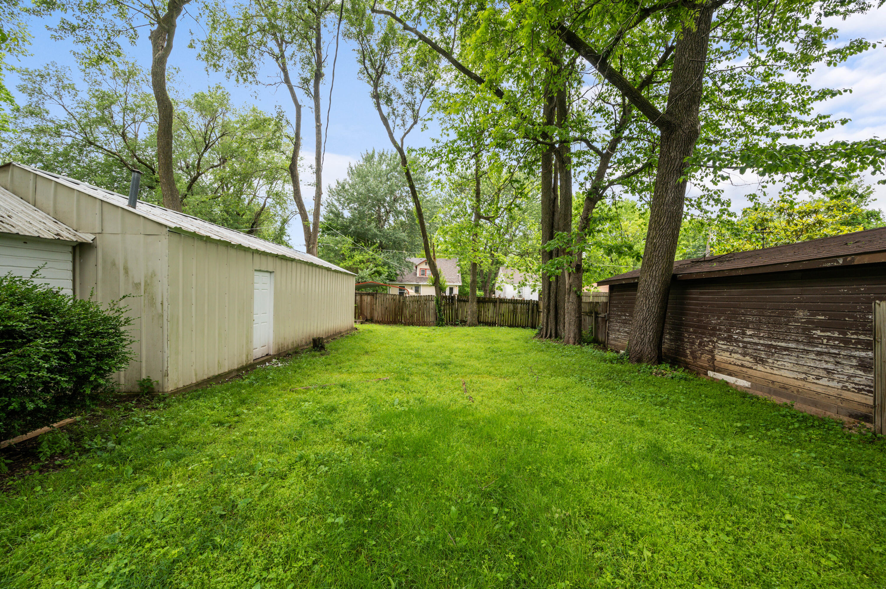 1211 South Pennsylvania Avenue Property Photo 15