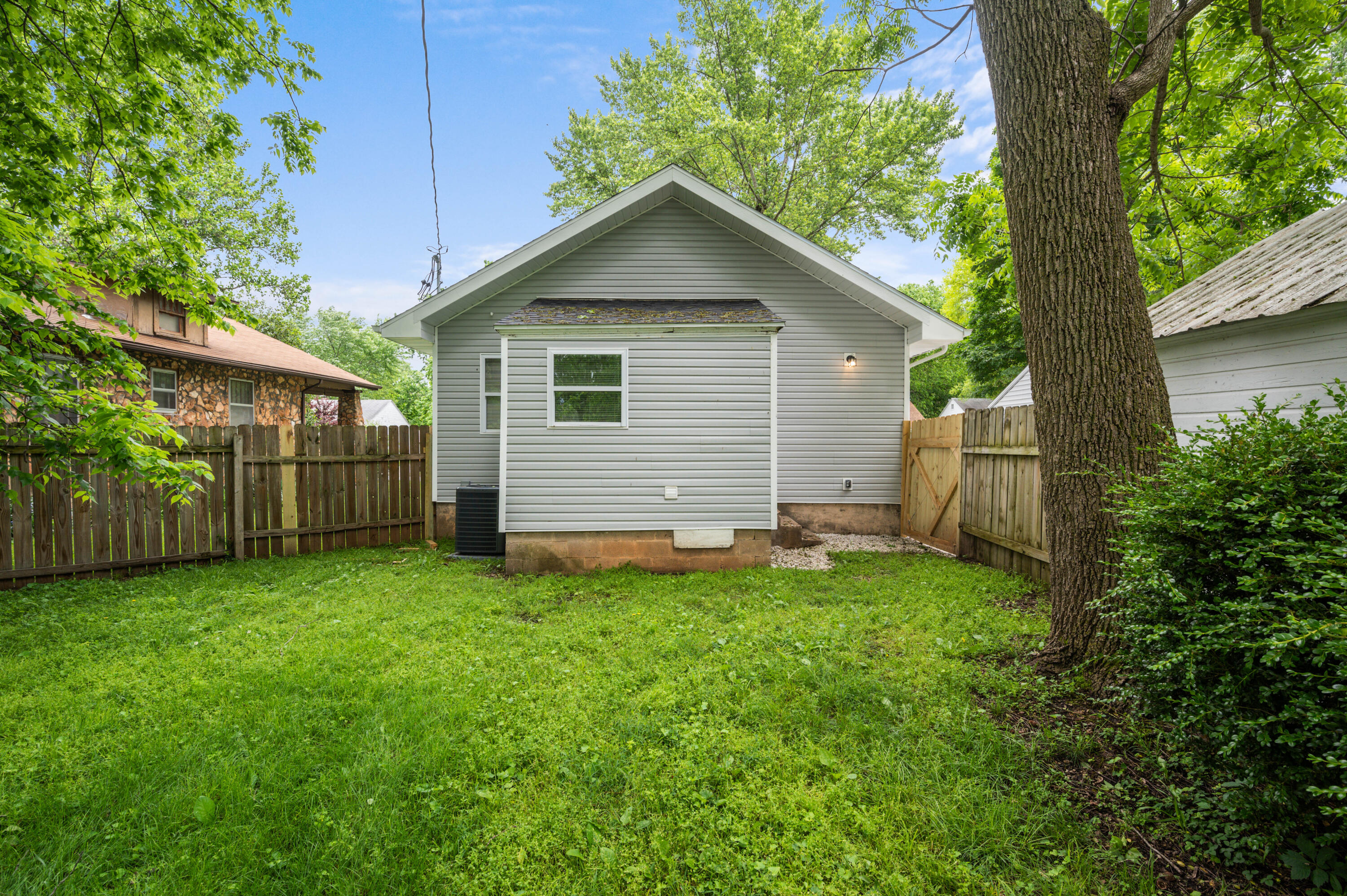 1211 South Pennsylvania Avenue Property Photo 16