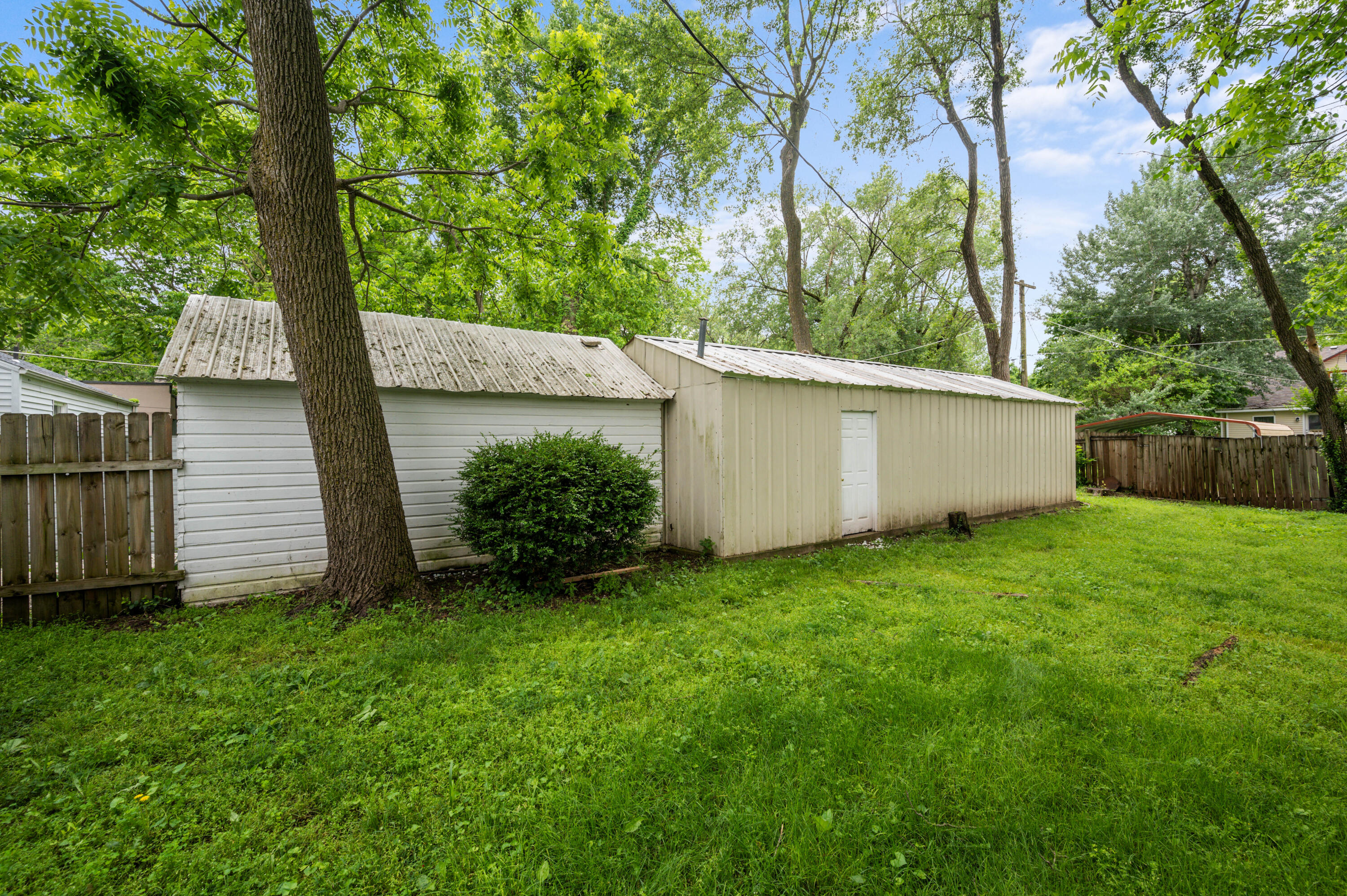 1211 South Pennsylvania Avenue Property Photo 18