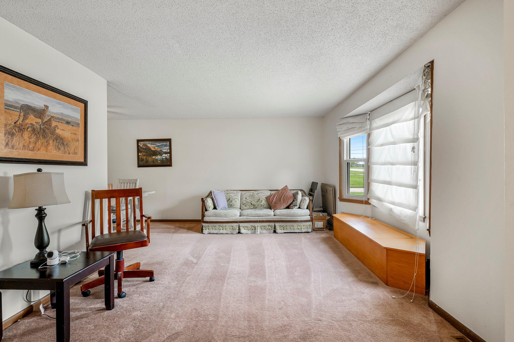 2711 East Stanford Street Property Photo 6