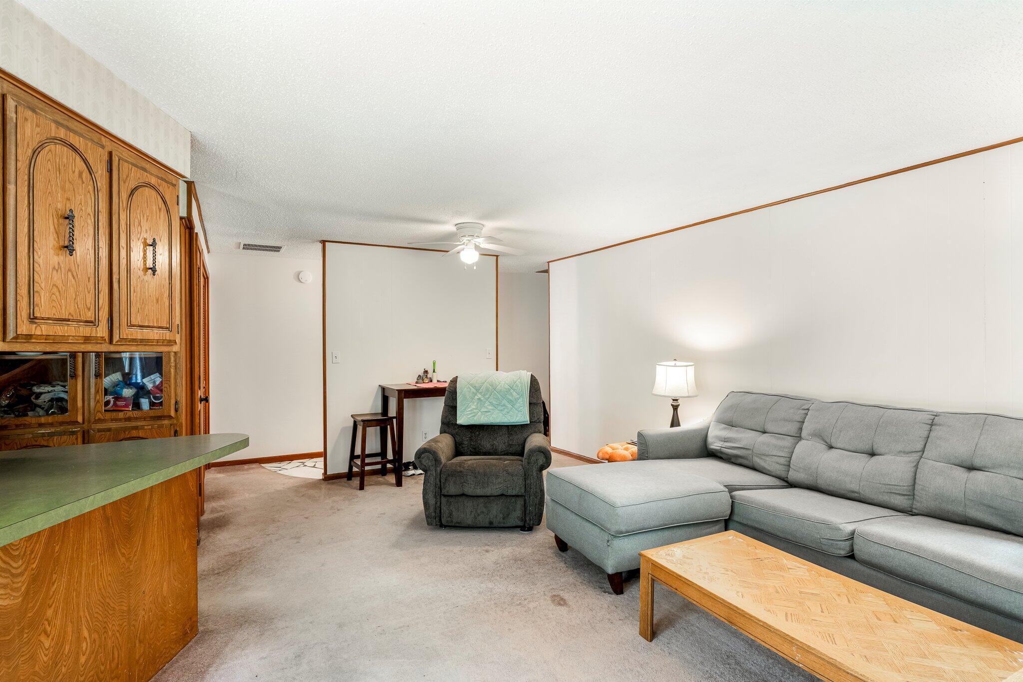 2711 East Stanford Street Property Photo 14