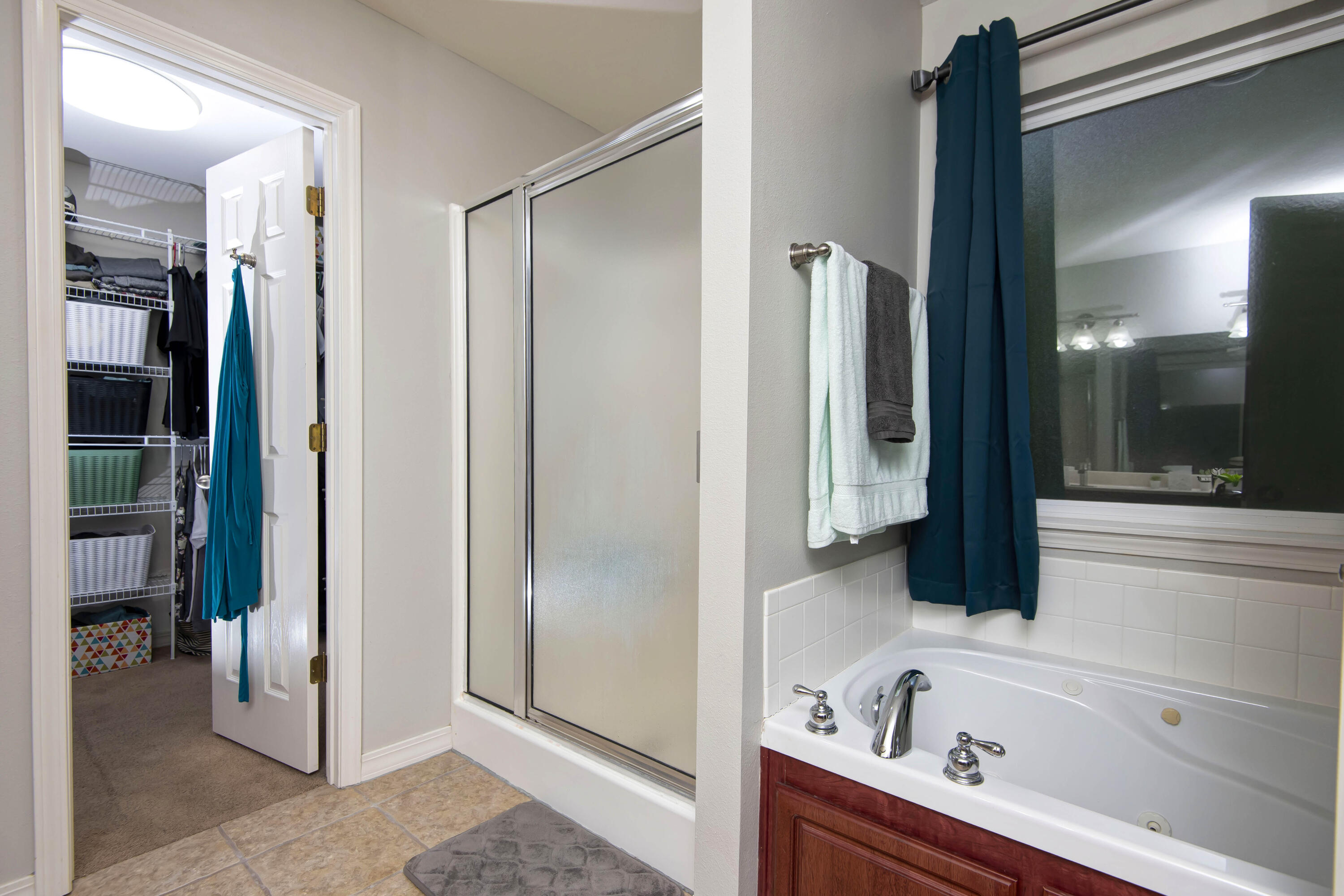 326 Country Bluff Drive Property Photo 20