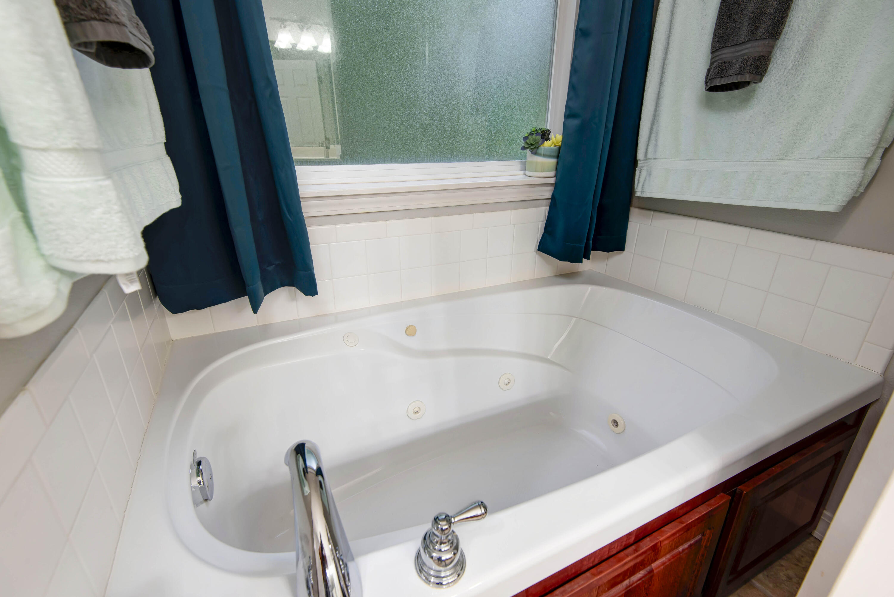 326 Country Bluff Drive Property Photo 22