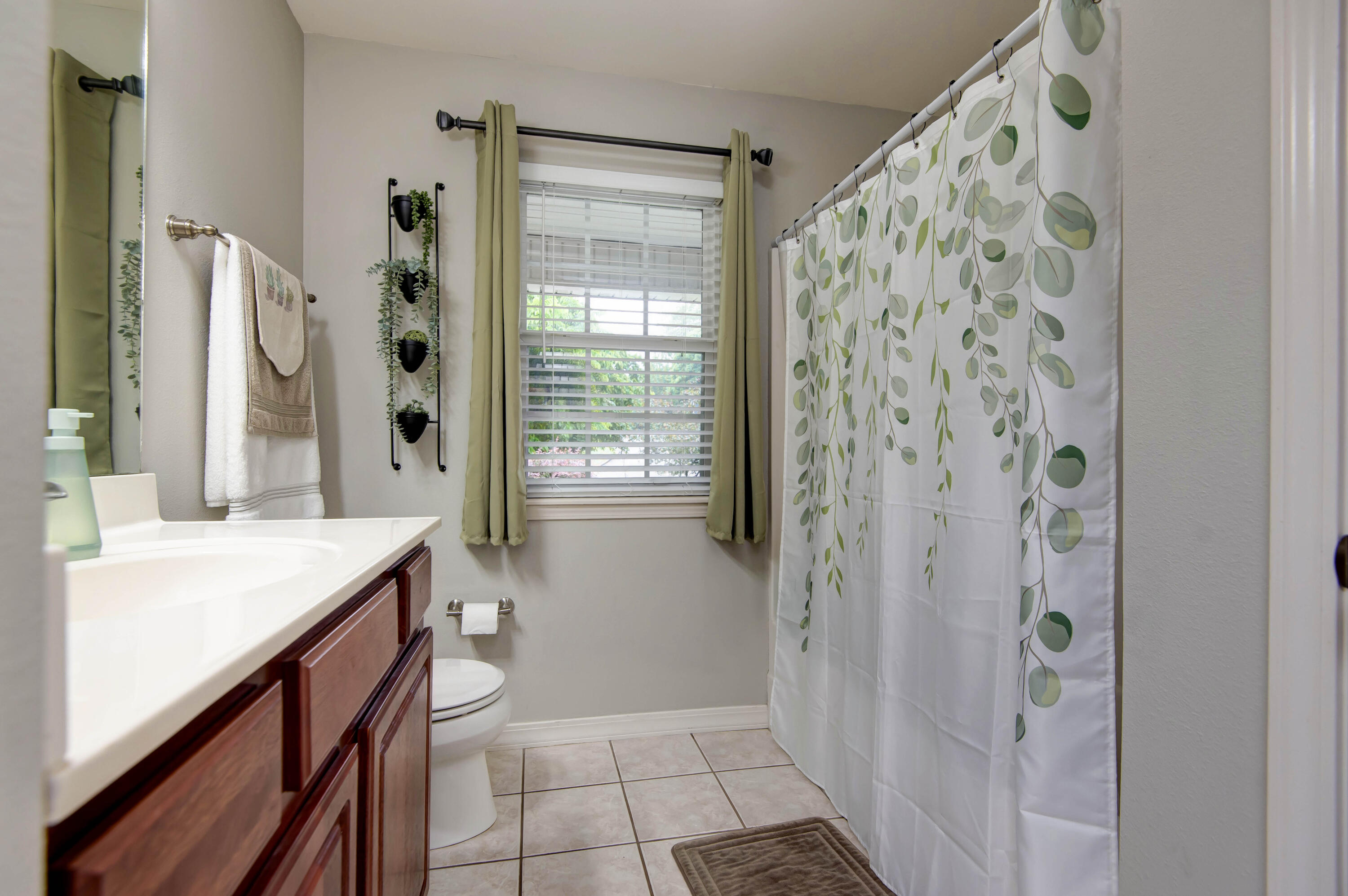 326 Country Bluff Drive Property Photo 27