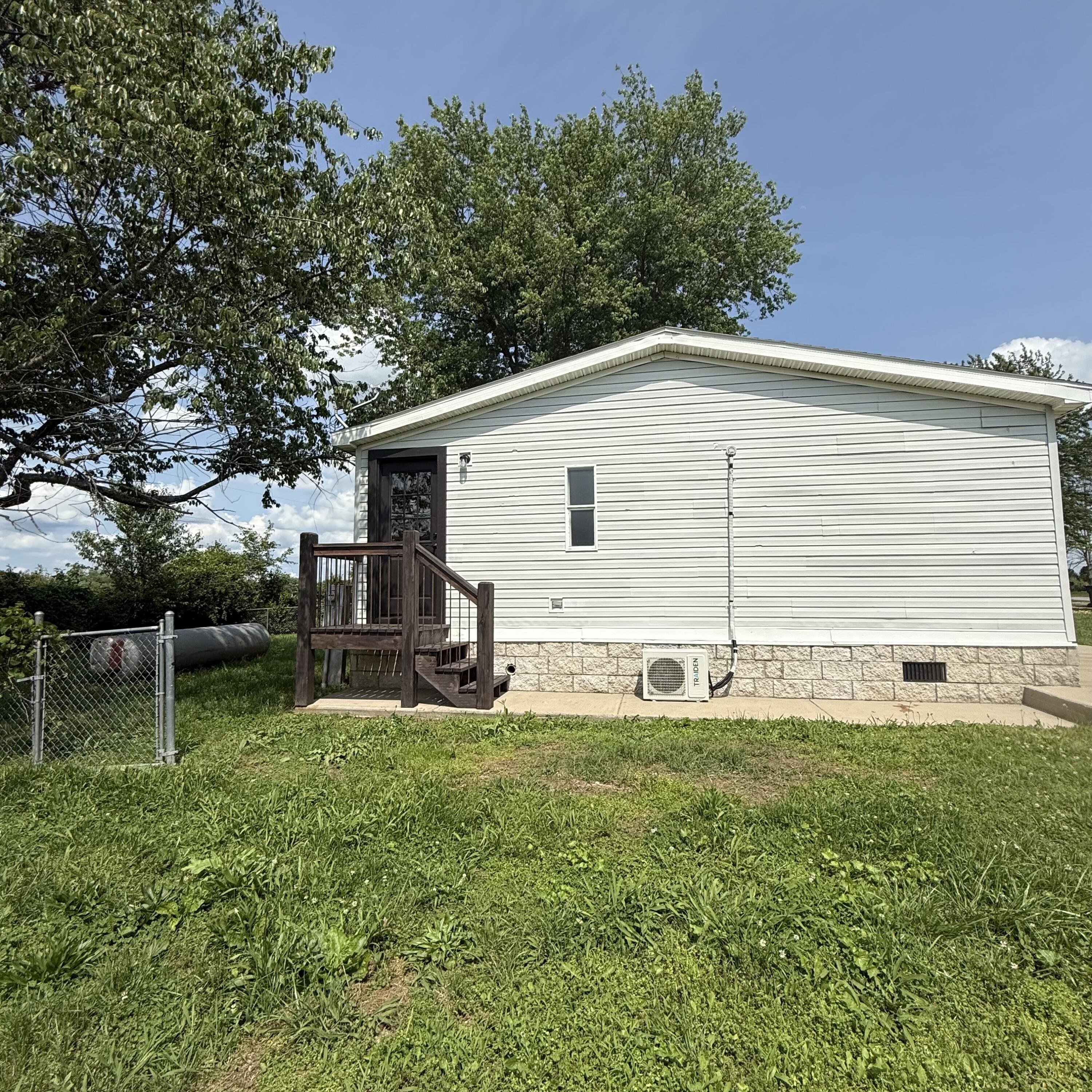 285 Water Street Property Photo 3