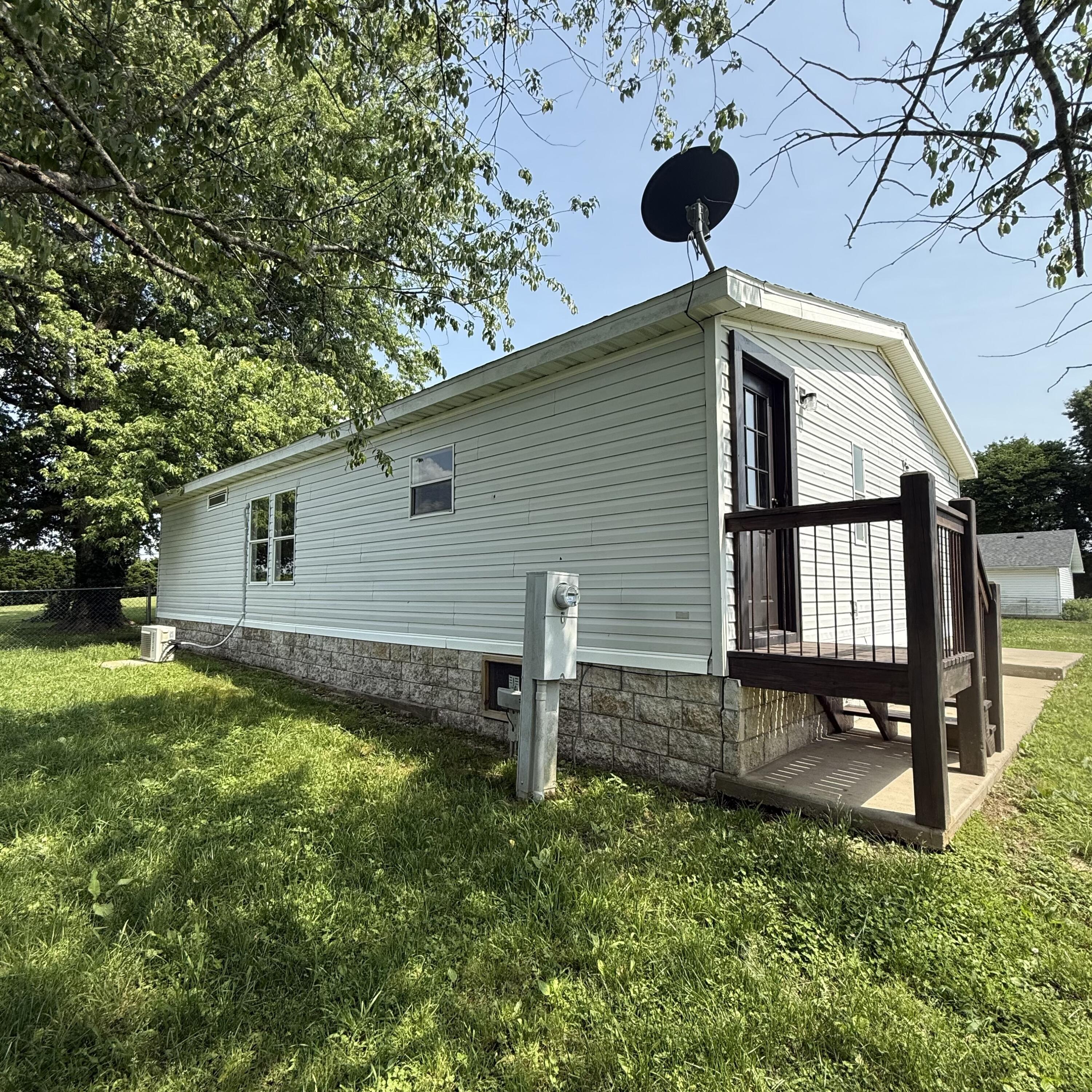 285 Water Street Property Photo 4