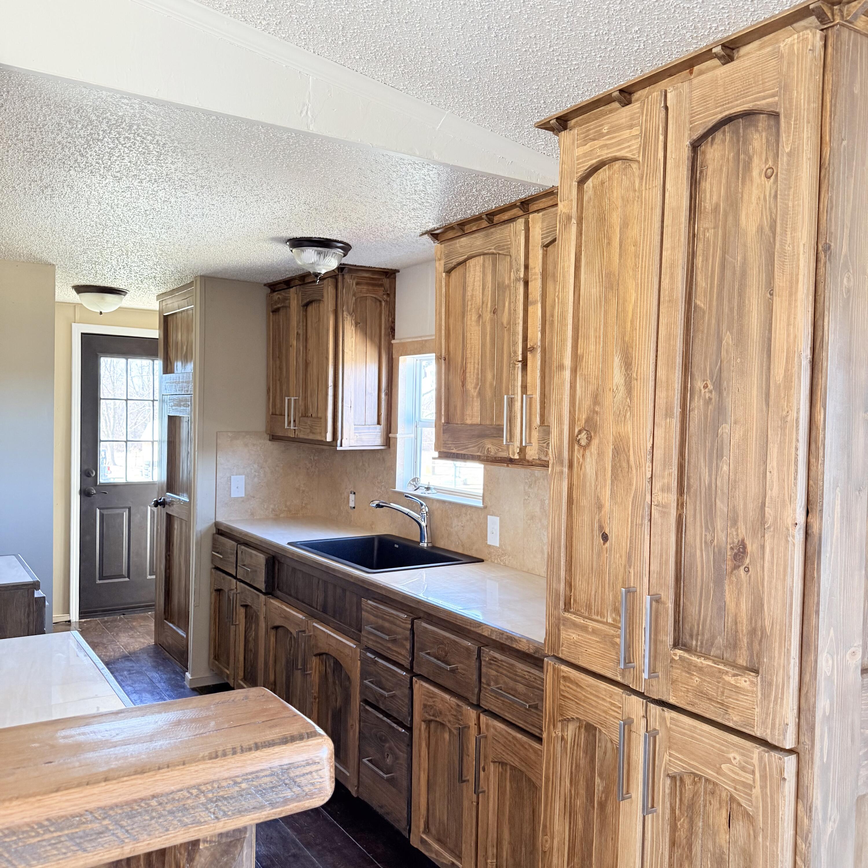 285 Water Street Property Photo 10