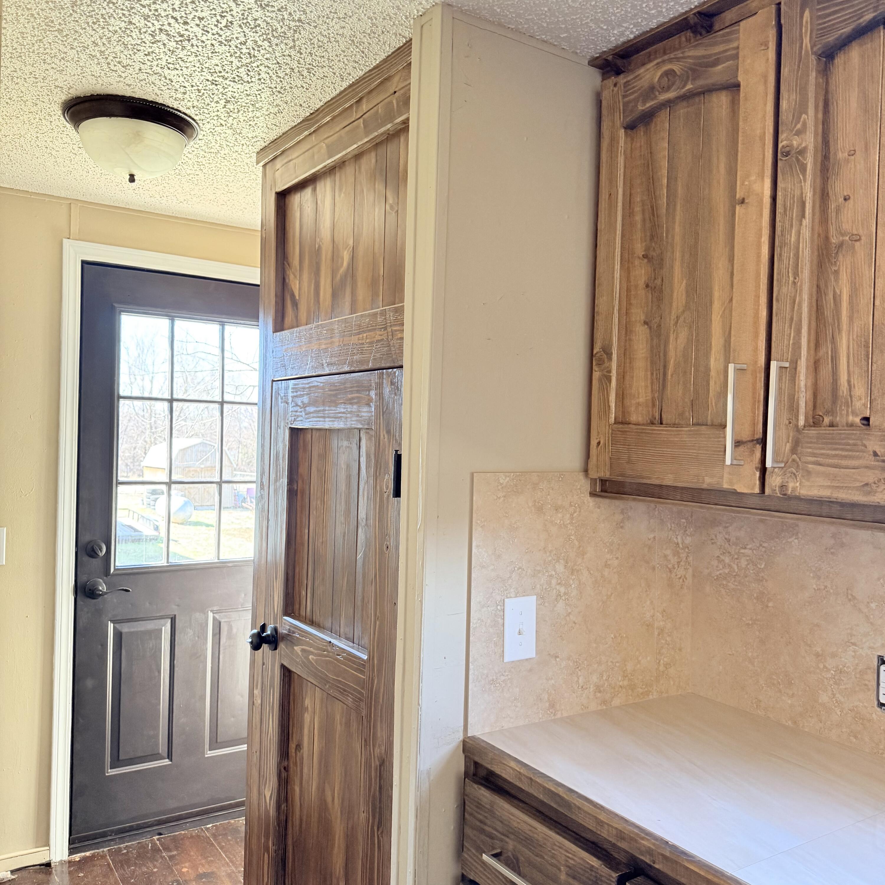 285 Water Street Property Photo 13