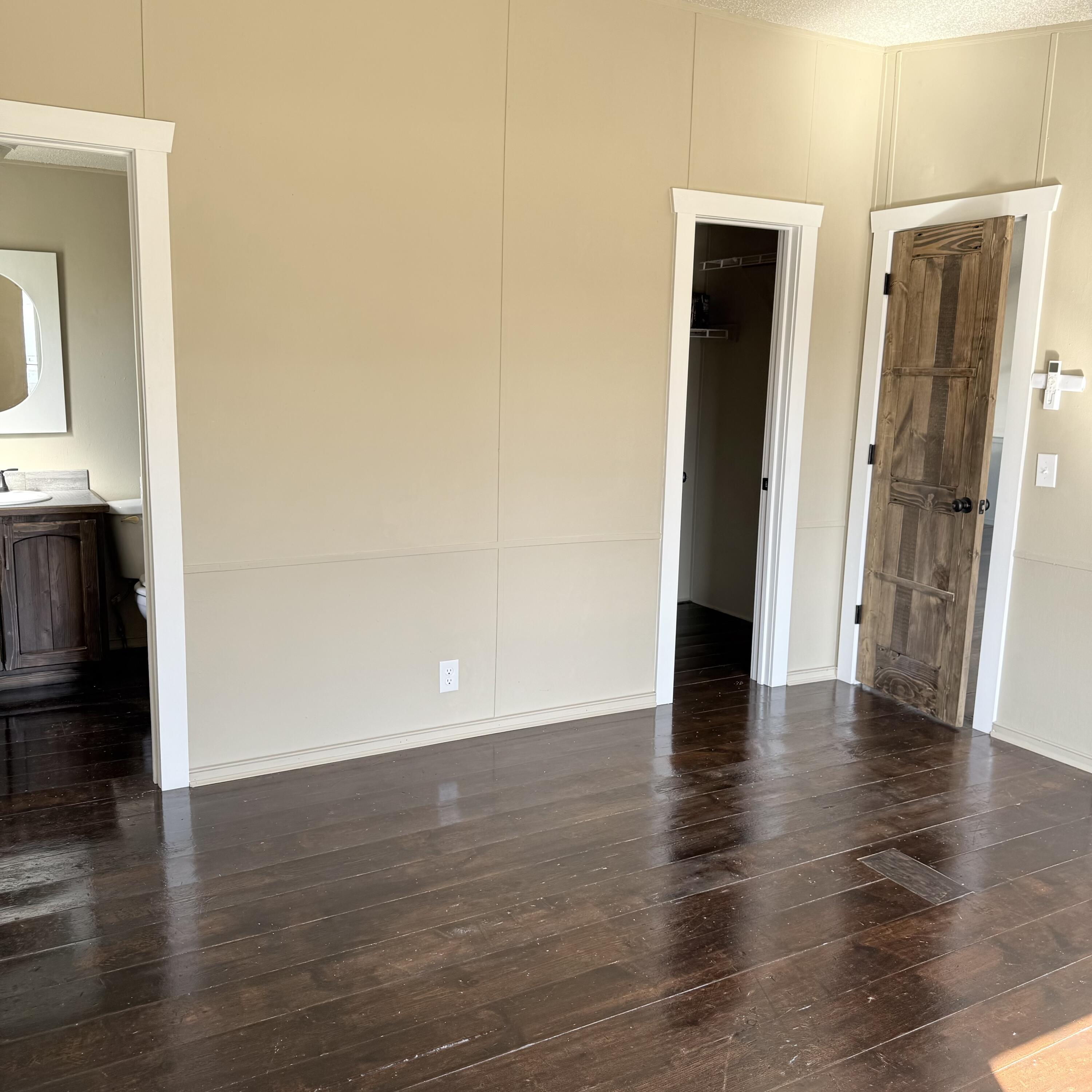 285 Water Street Property Photo 17