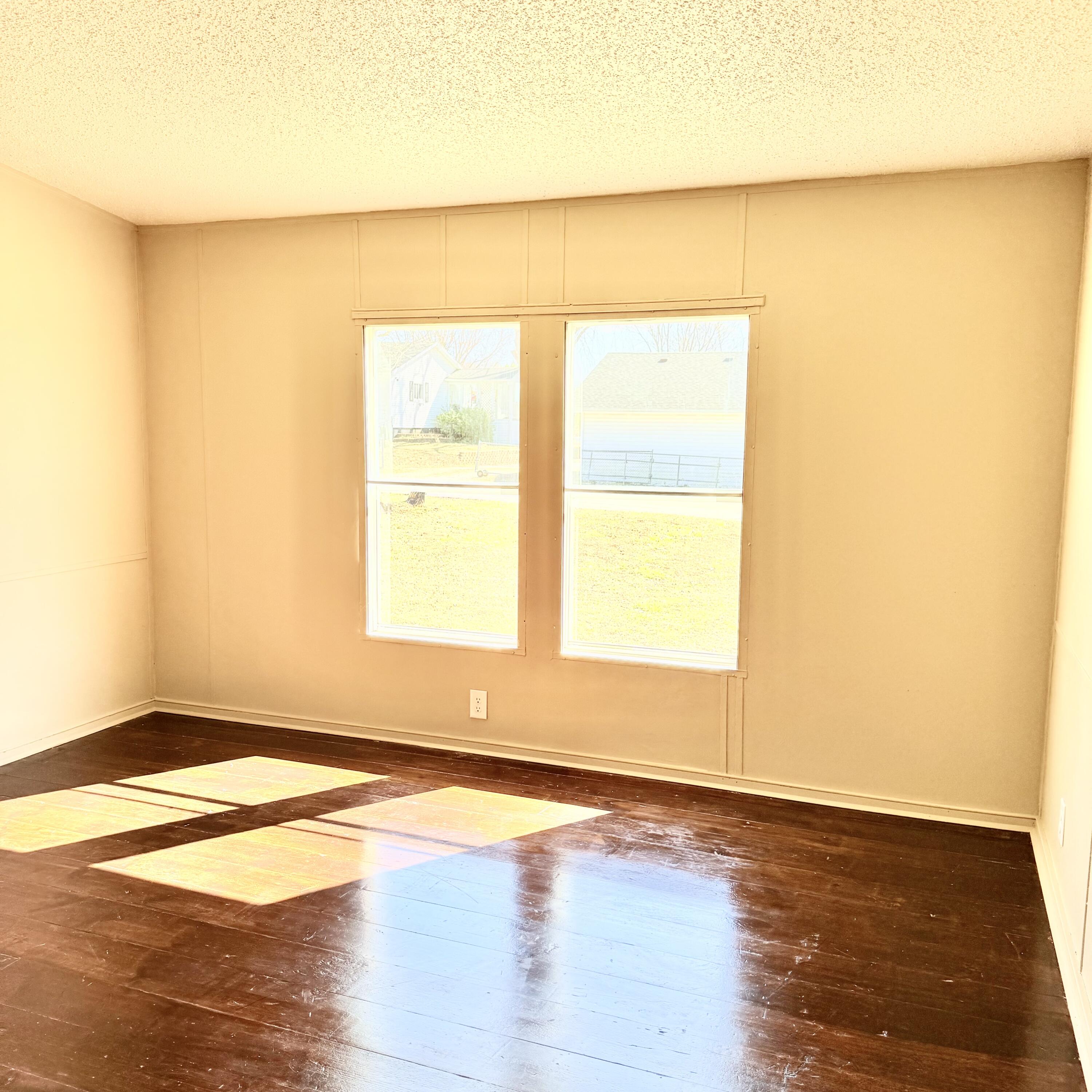 285 Water Street Property Photo 21