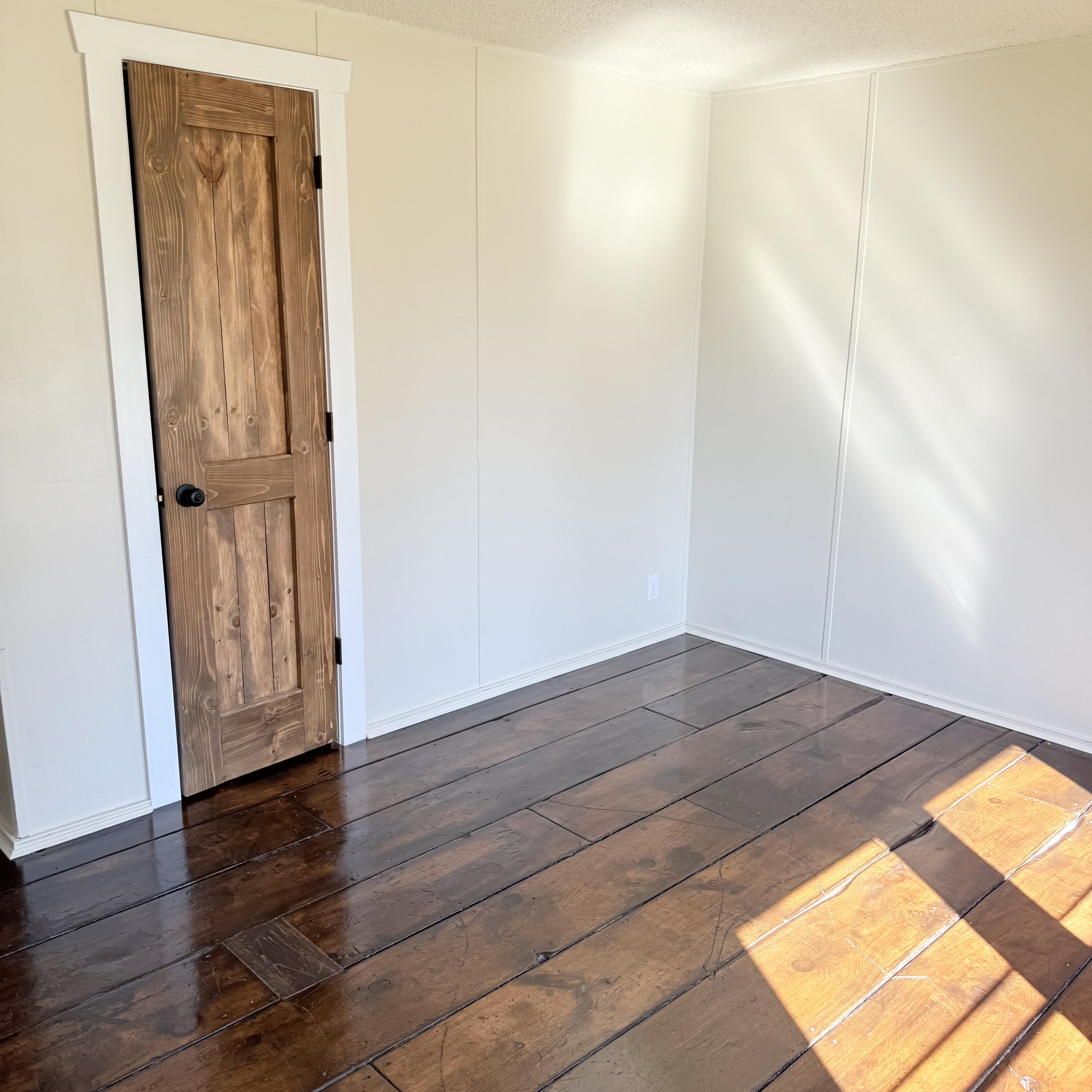 285 Water Street Property Photo 22