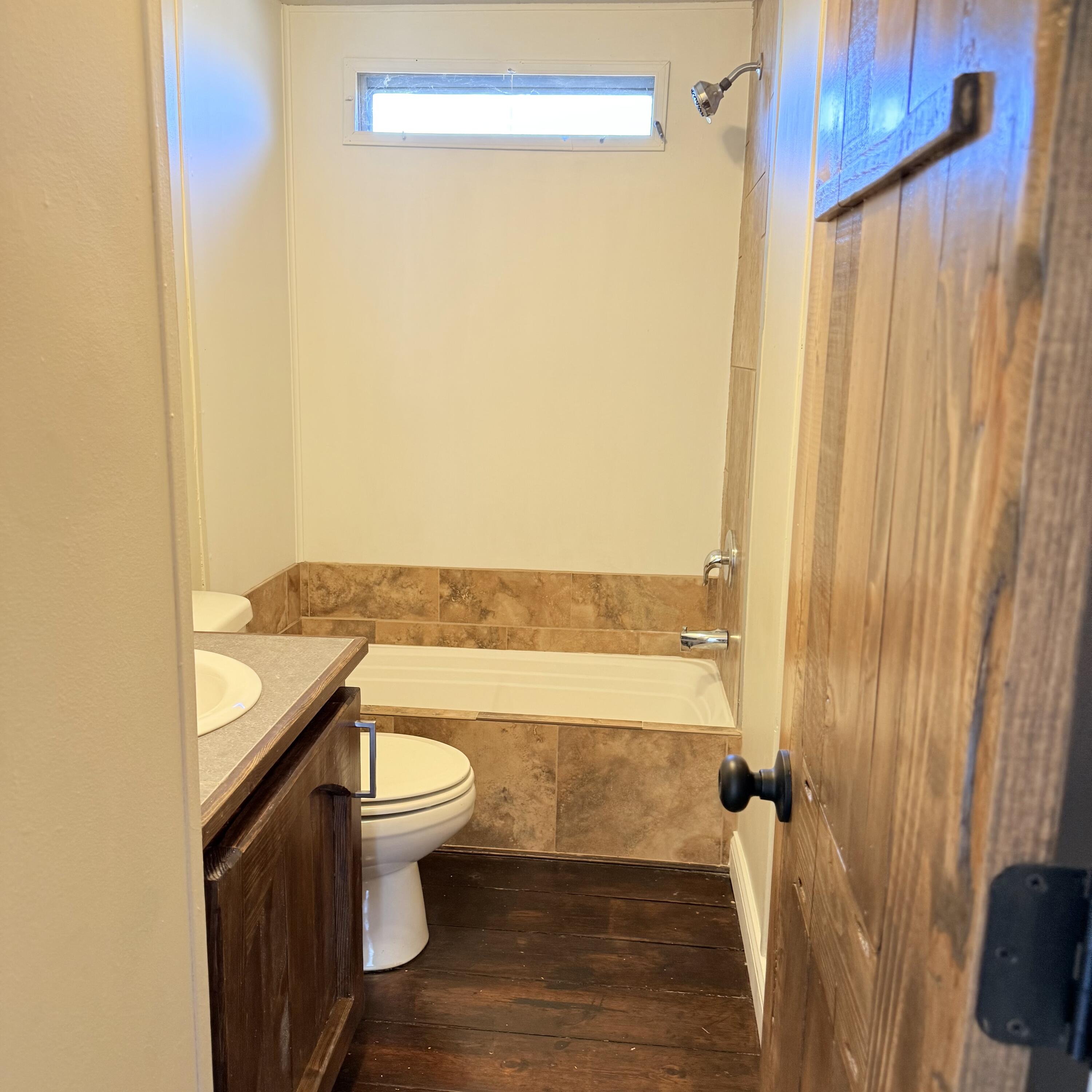 285 Water Street Property Photo 25