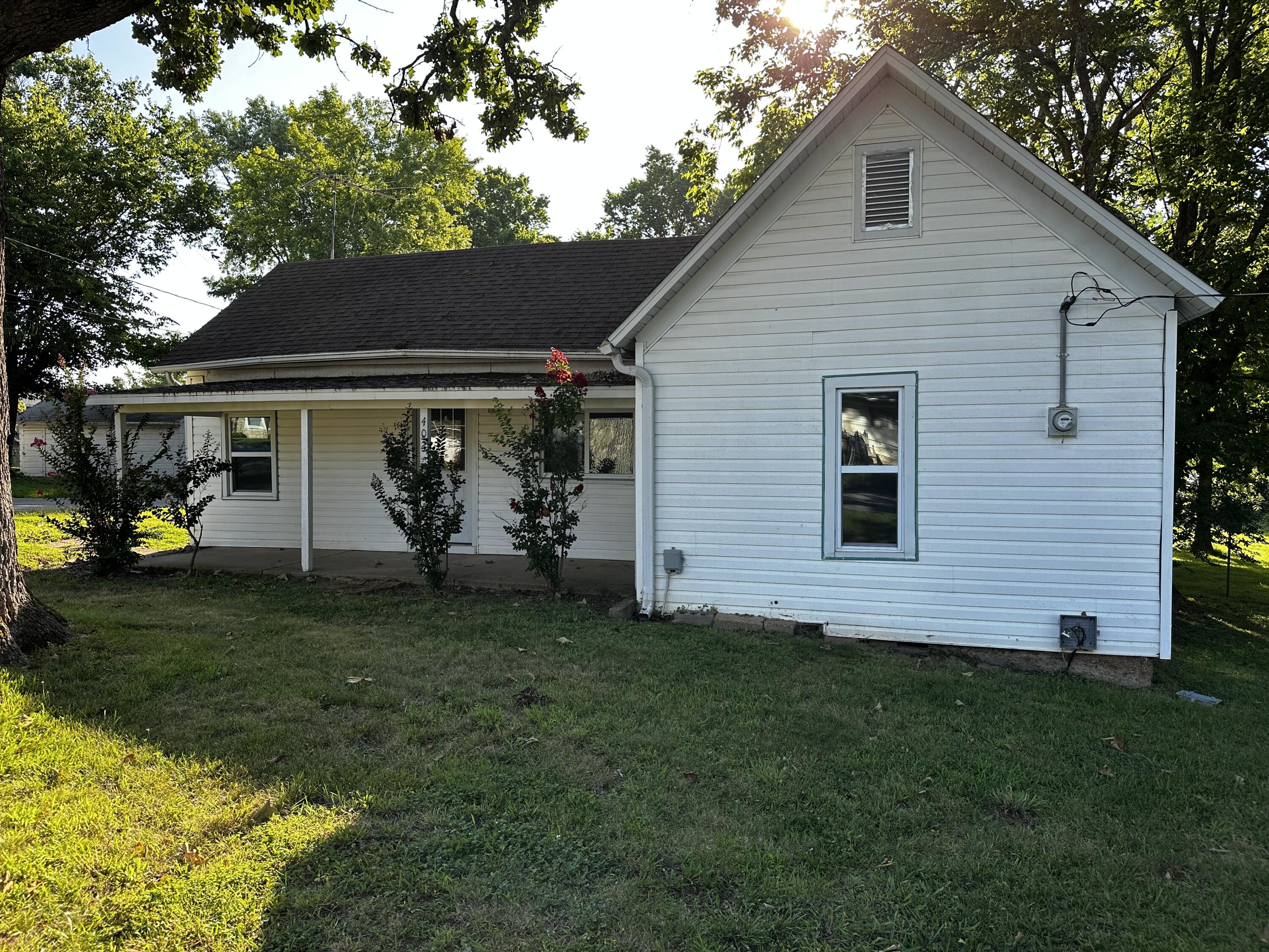 402 Johnson Street Property Photo 1