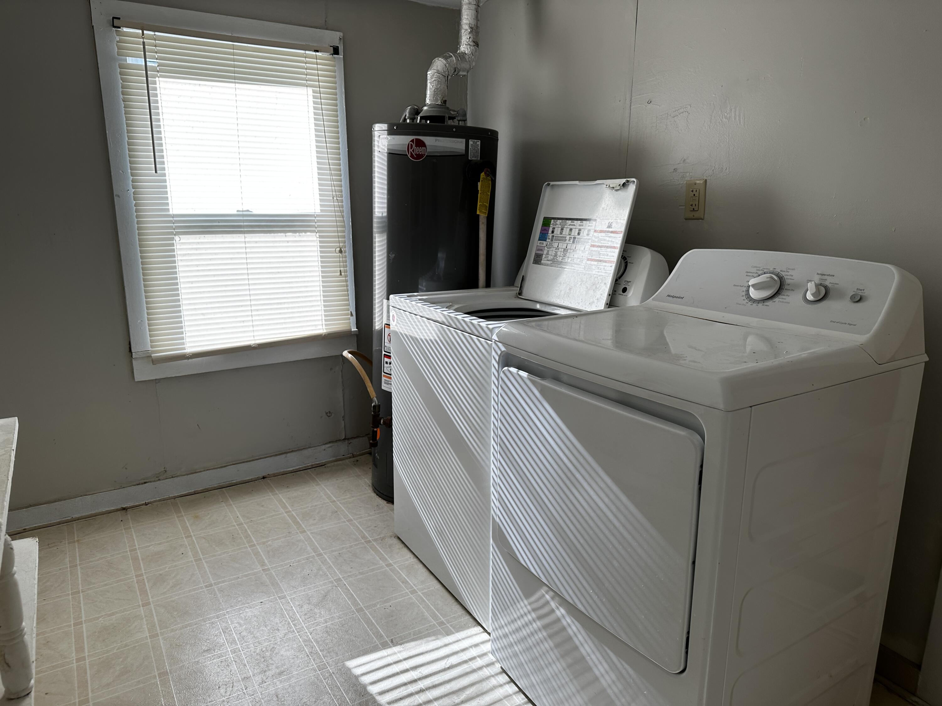 402 Johnson Street Property Photo 11