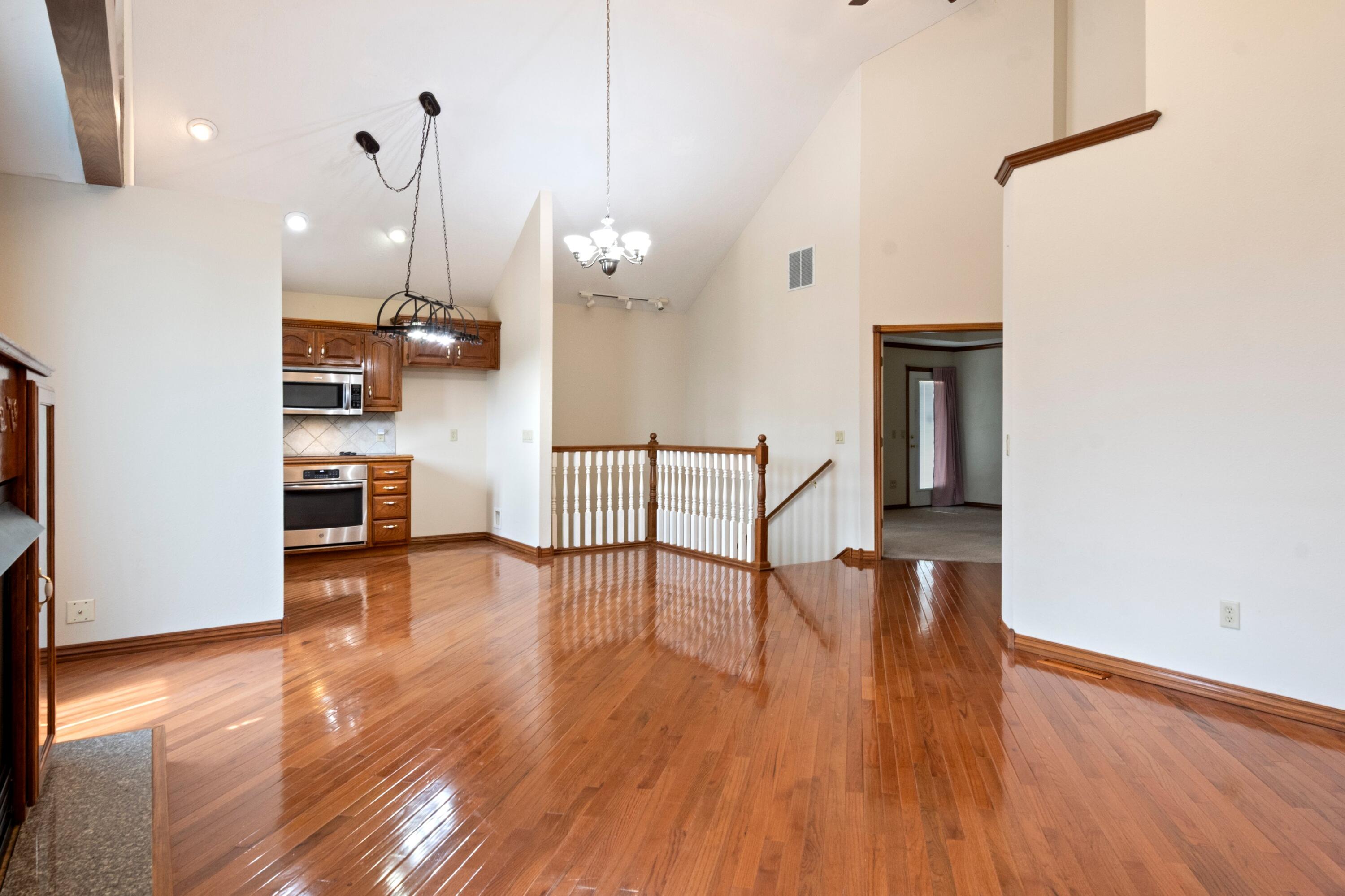 1140 South Grant Avenue Property Photo 14