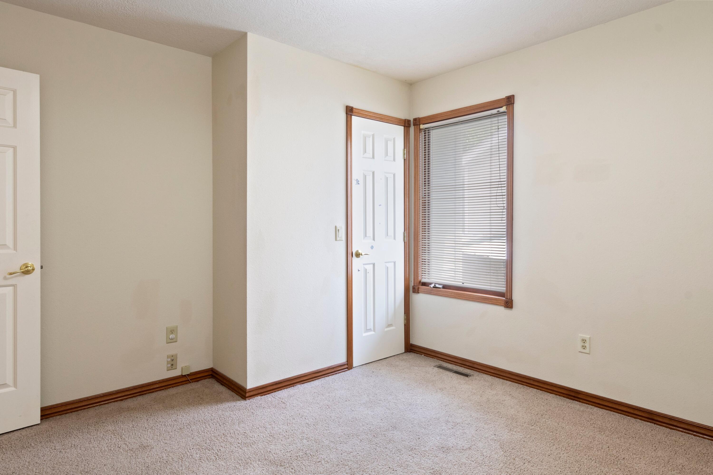 1140 South Grant Avenue Property Photo 24