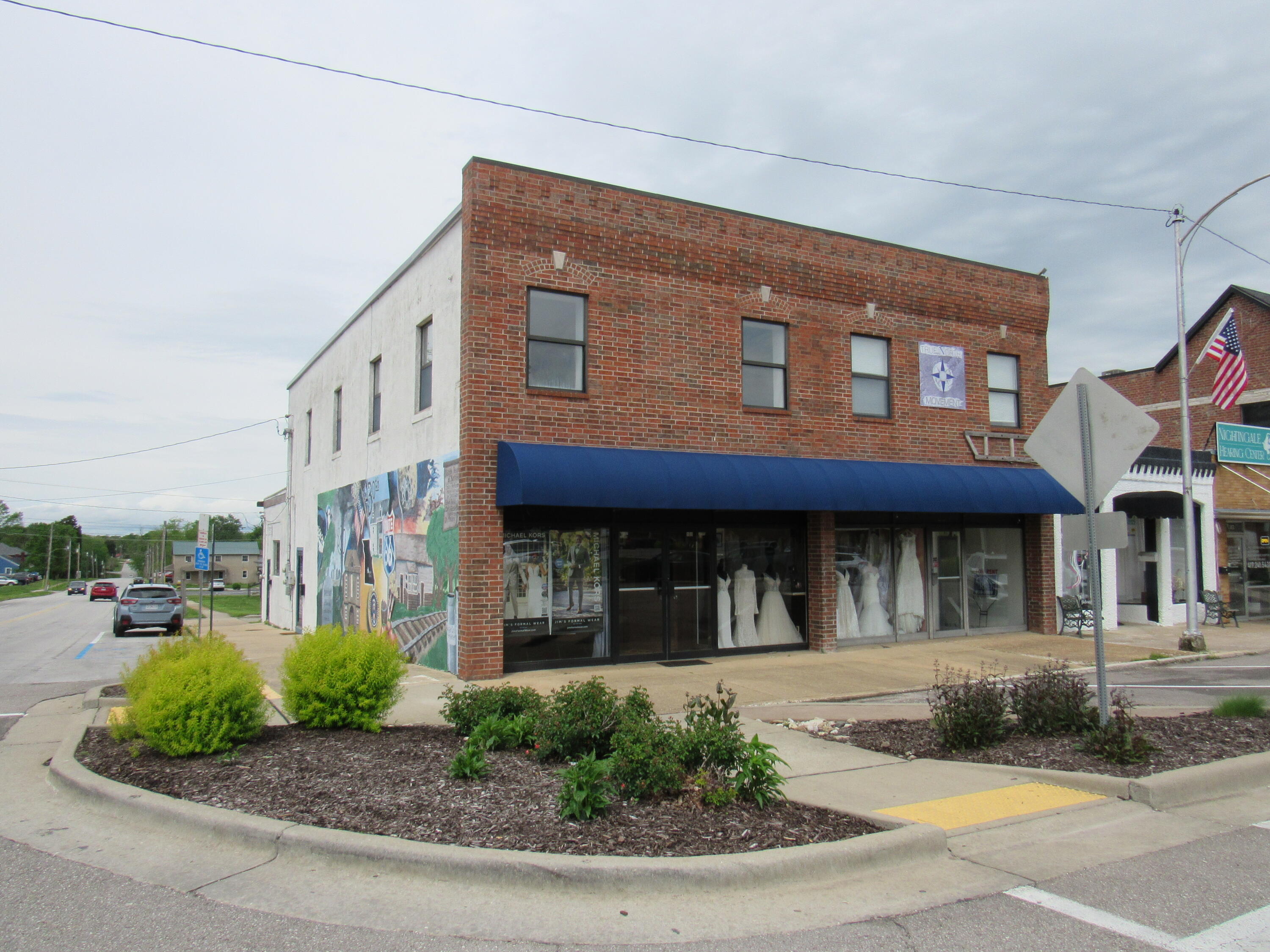 203 West Washington Street Property Photo 1