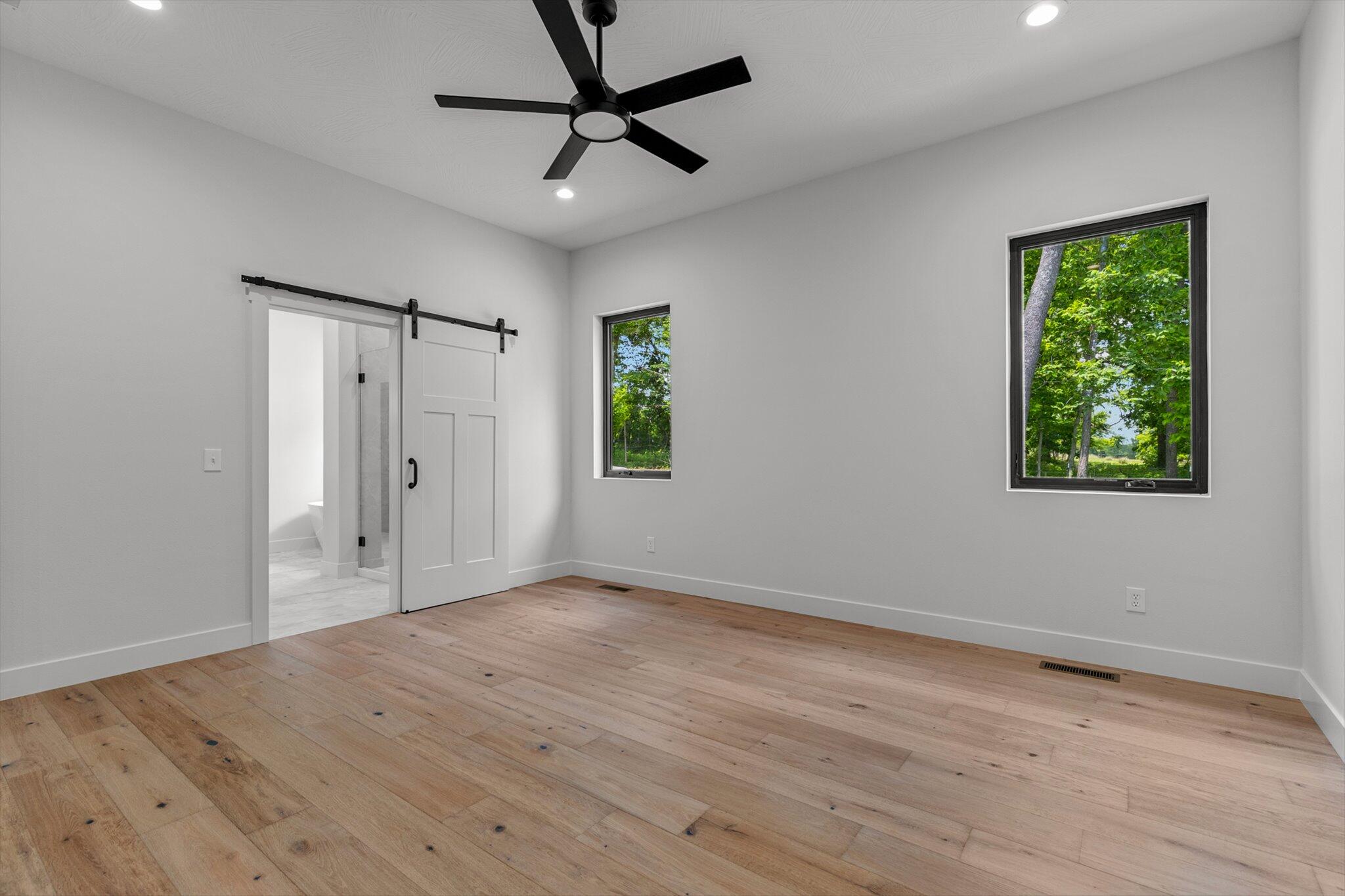 5567 East Wild Horse Drive Property Photo 19