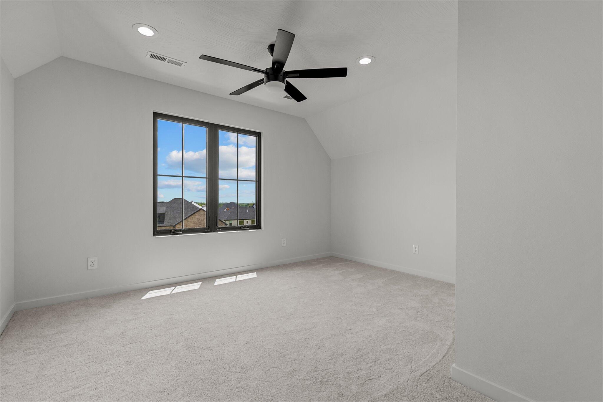 5567 East Wild Horse Drive Property Photo 29