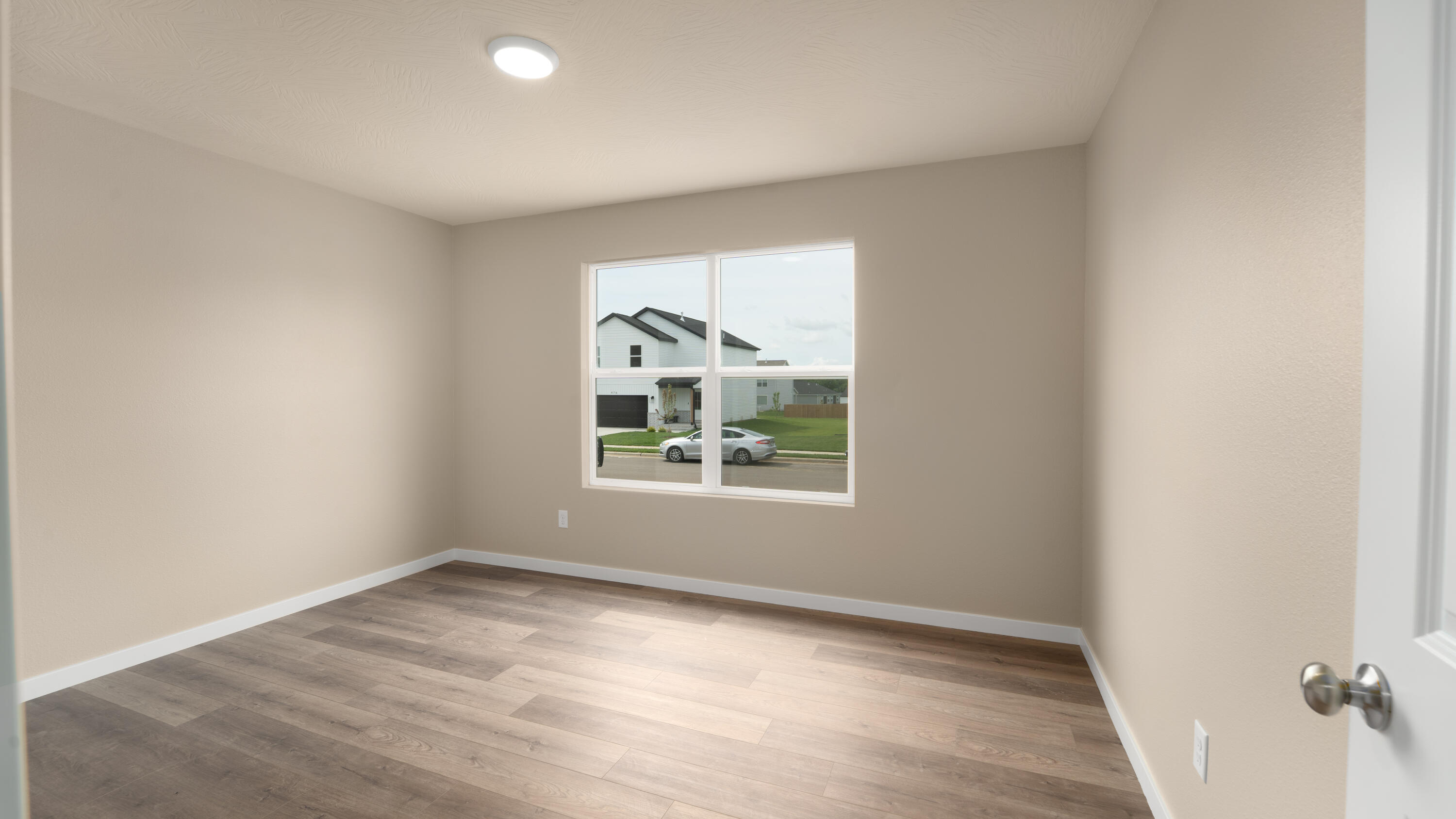 475 Summit Drive Property Photo 13