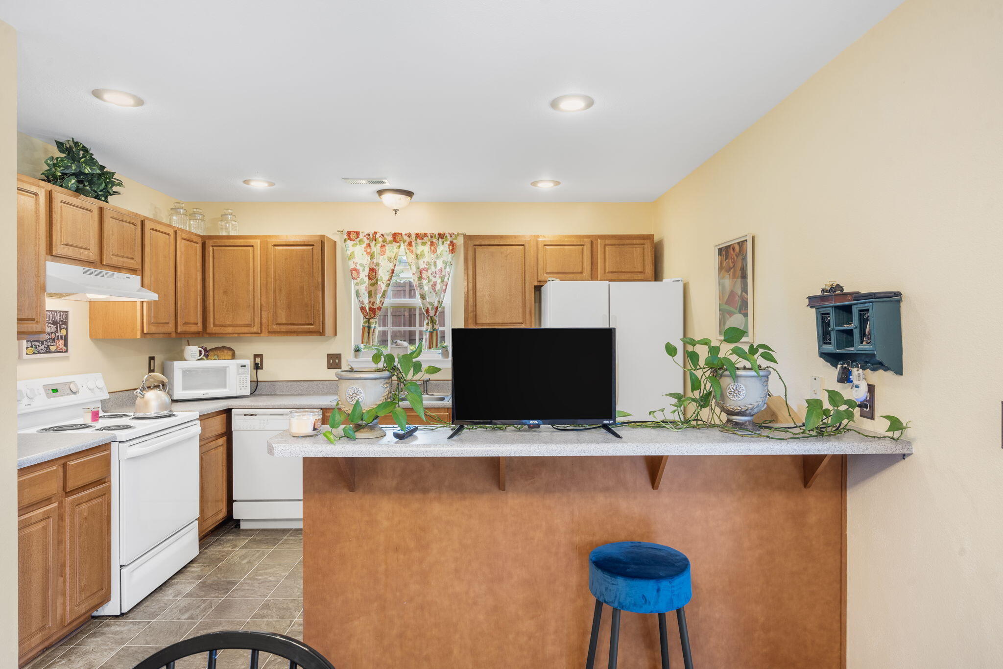 120 Deer Run Road Property Photo 8