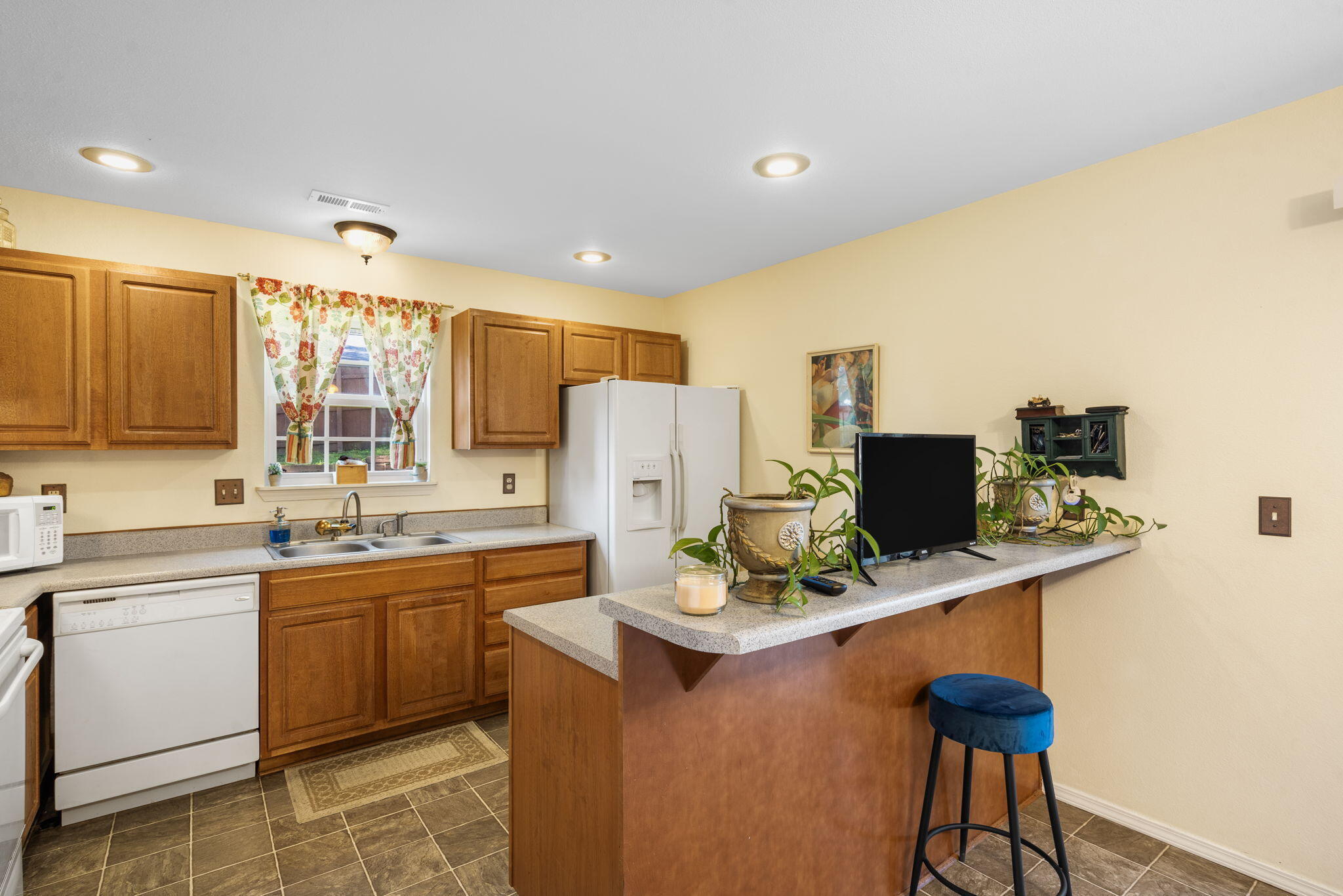 120 Deer Run Road Property Photo 9