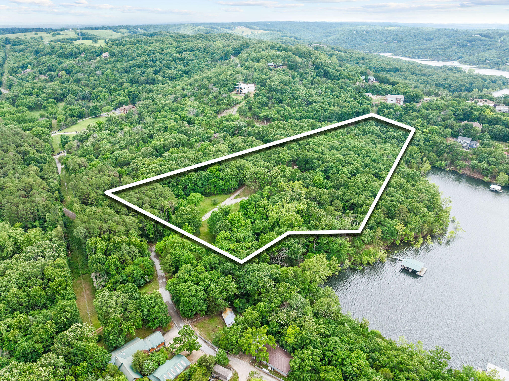 371 Sisters Road Property Photo 5
