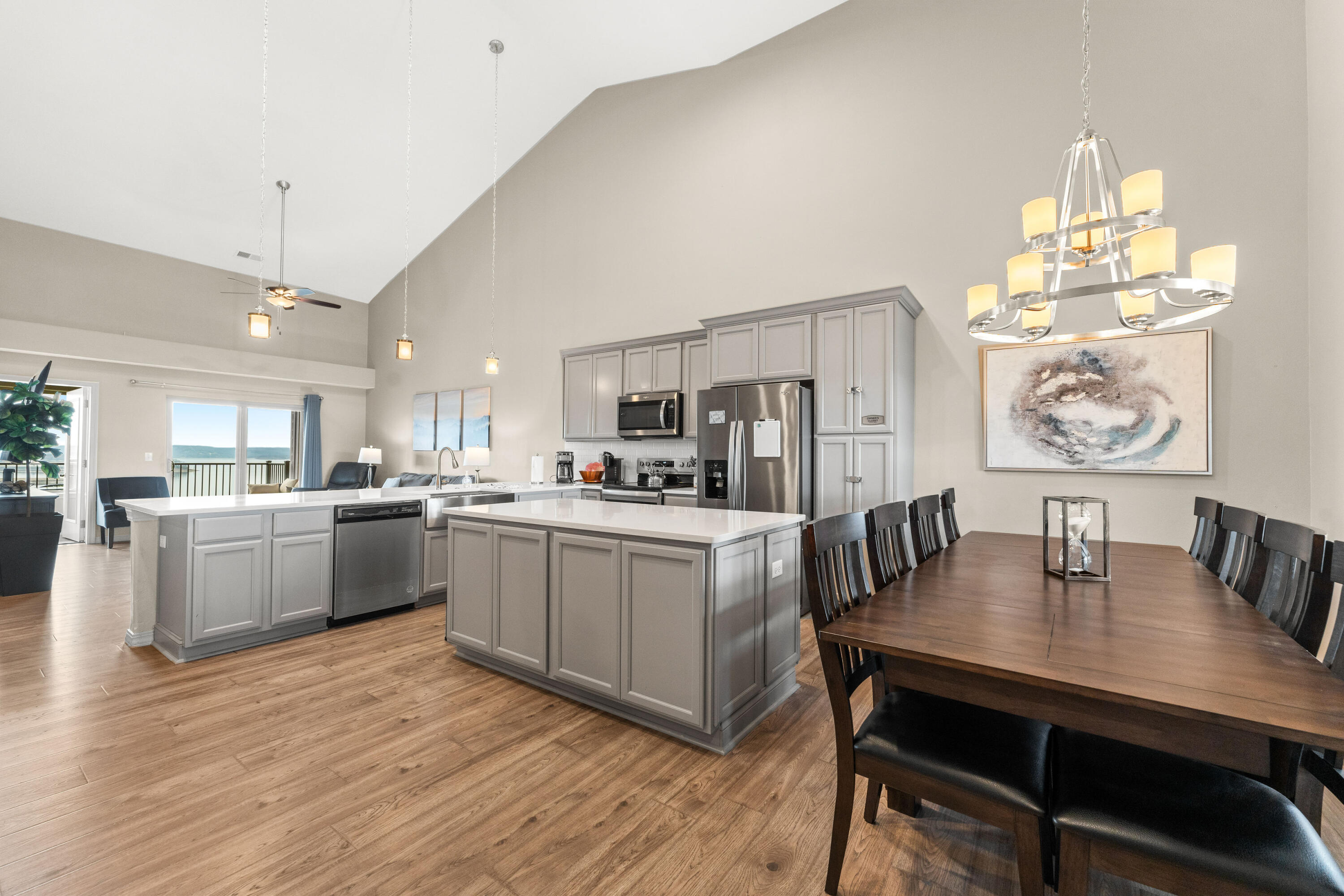 200 Majestic Drive Property Photo 1