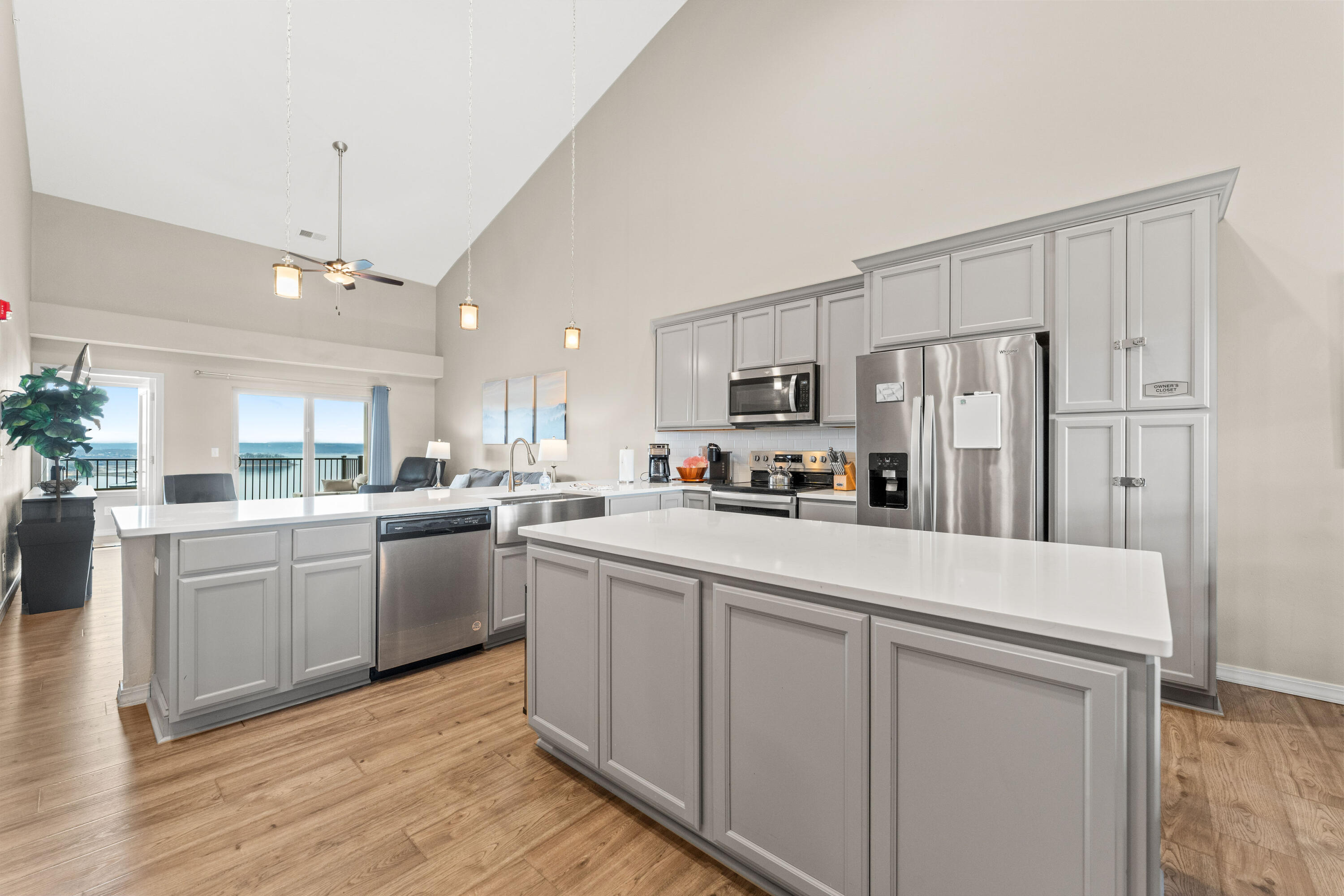 200 Majestic Drive Property Photo 10